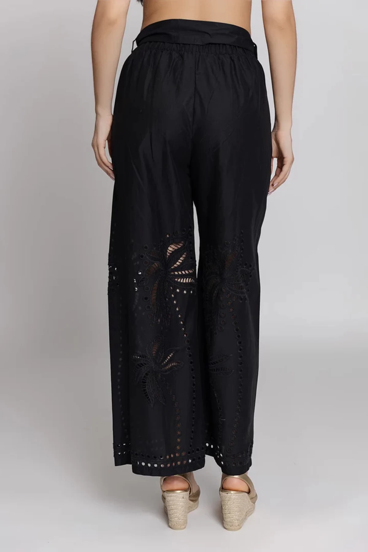 EMBROIDERED PANTS