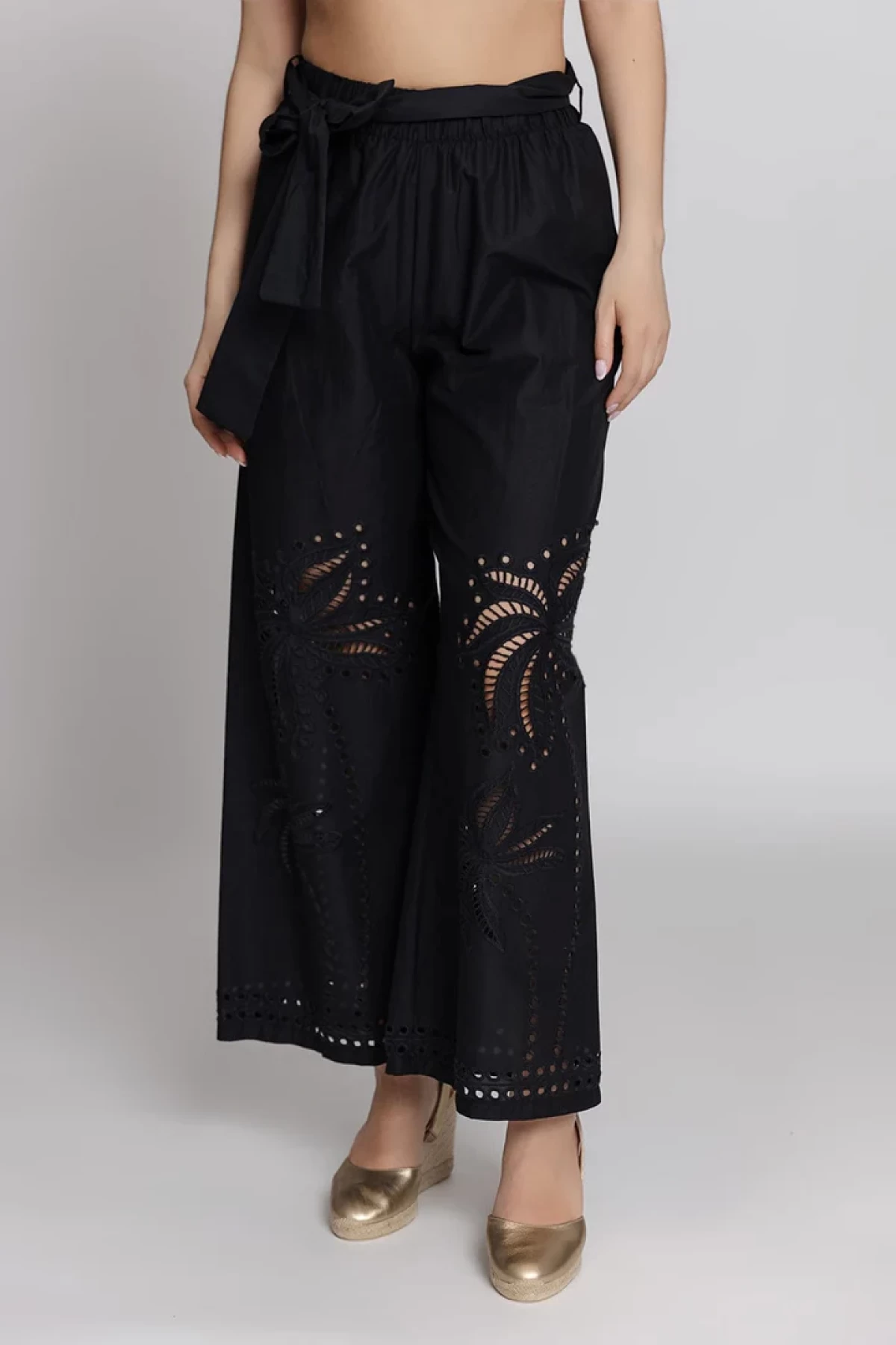 EMBROIDERED PANTS