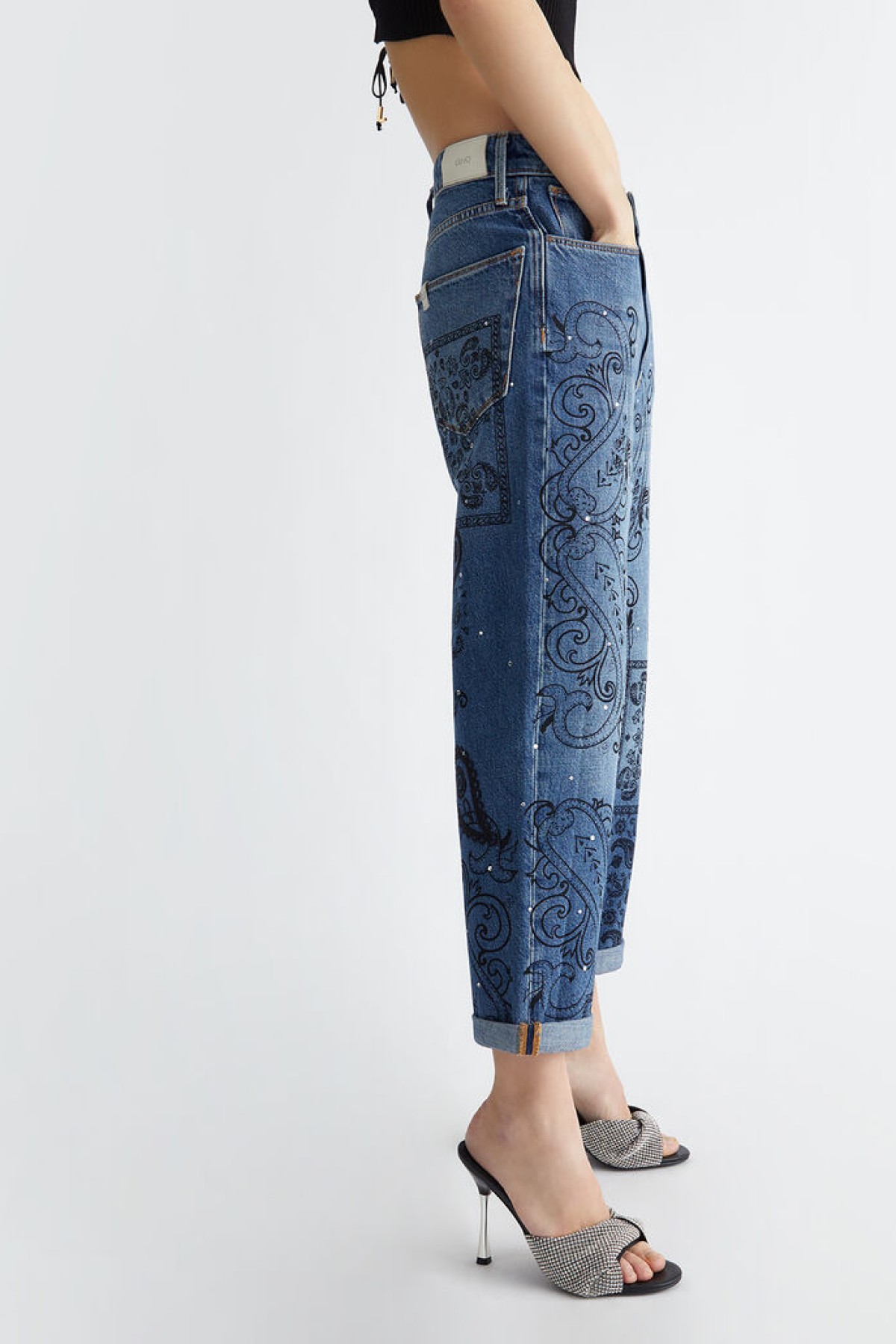 JEANS PANTS WITH EMBROIDERY