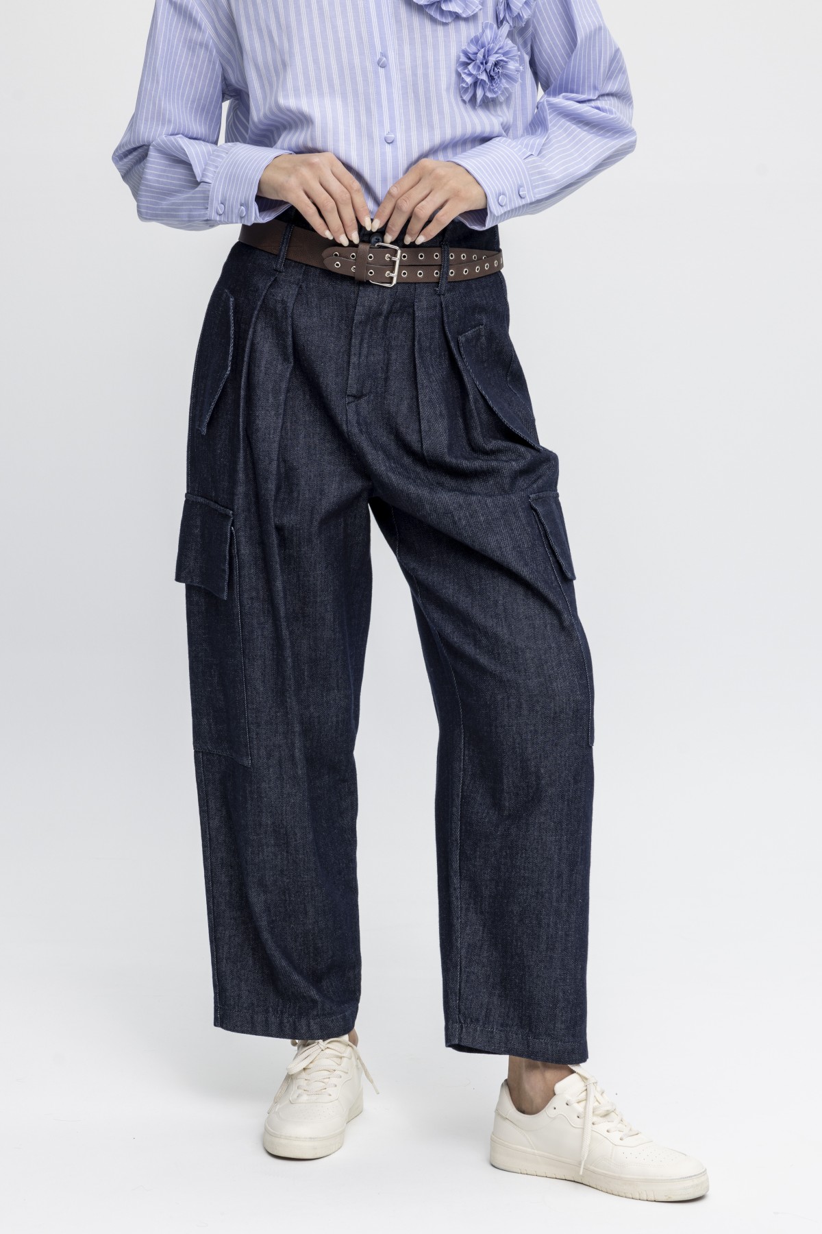 JEANS PANTS WITH POCKETS
