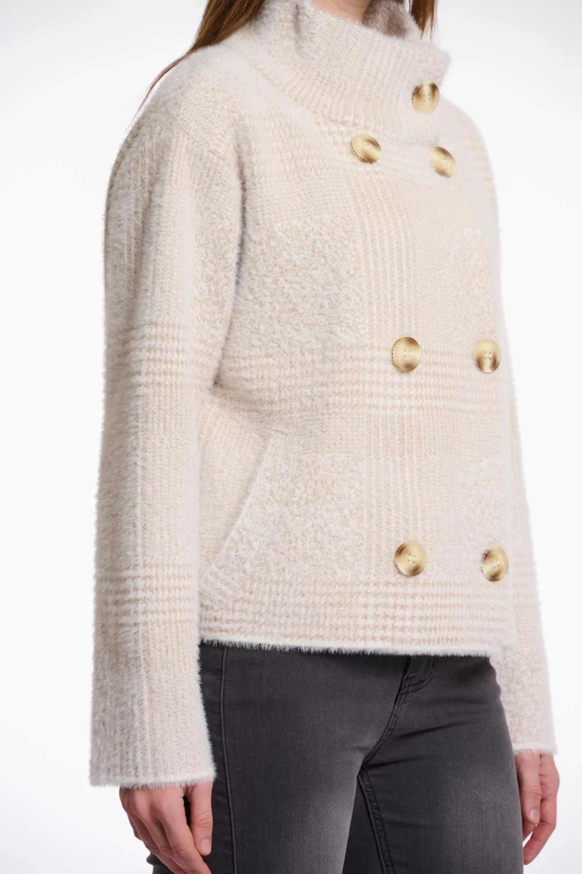 SHORT AND SOFT - WOVEN KNIT   JACKETS