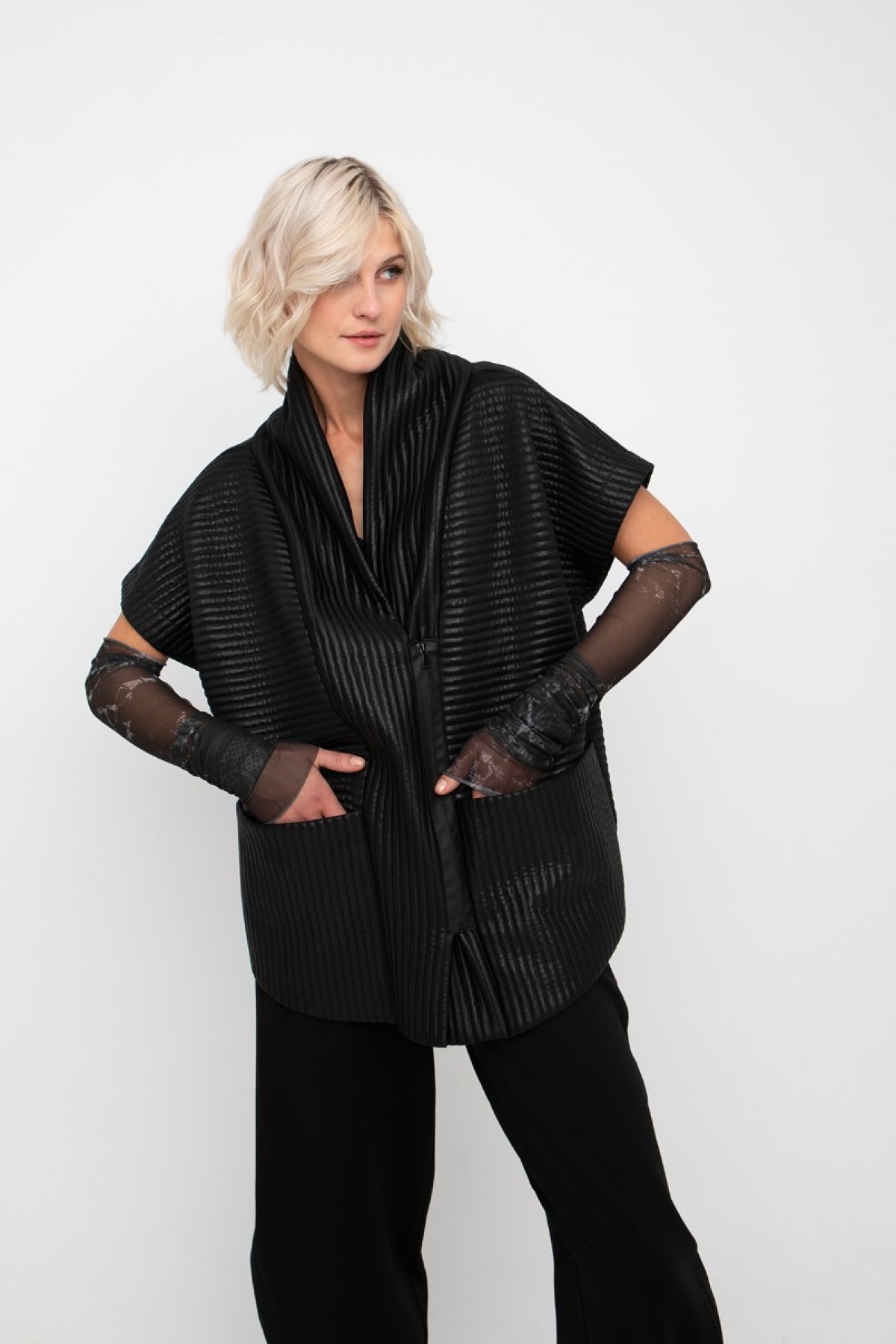 OVERSIZE VEST