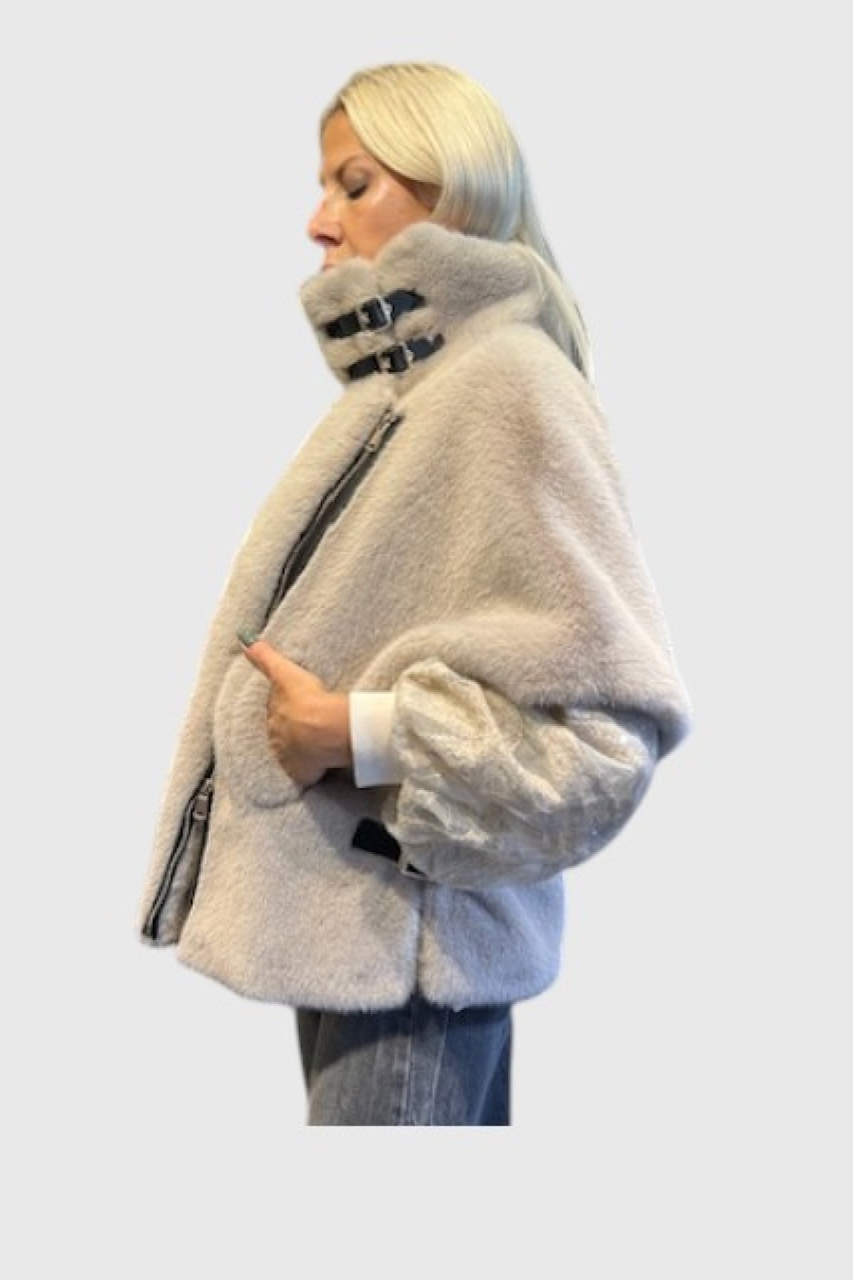 SLEEVELESS FUR VEST/JACKET