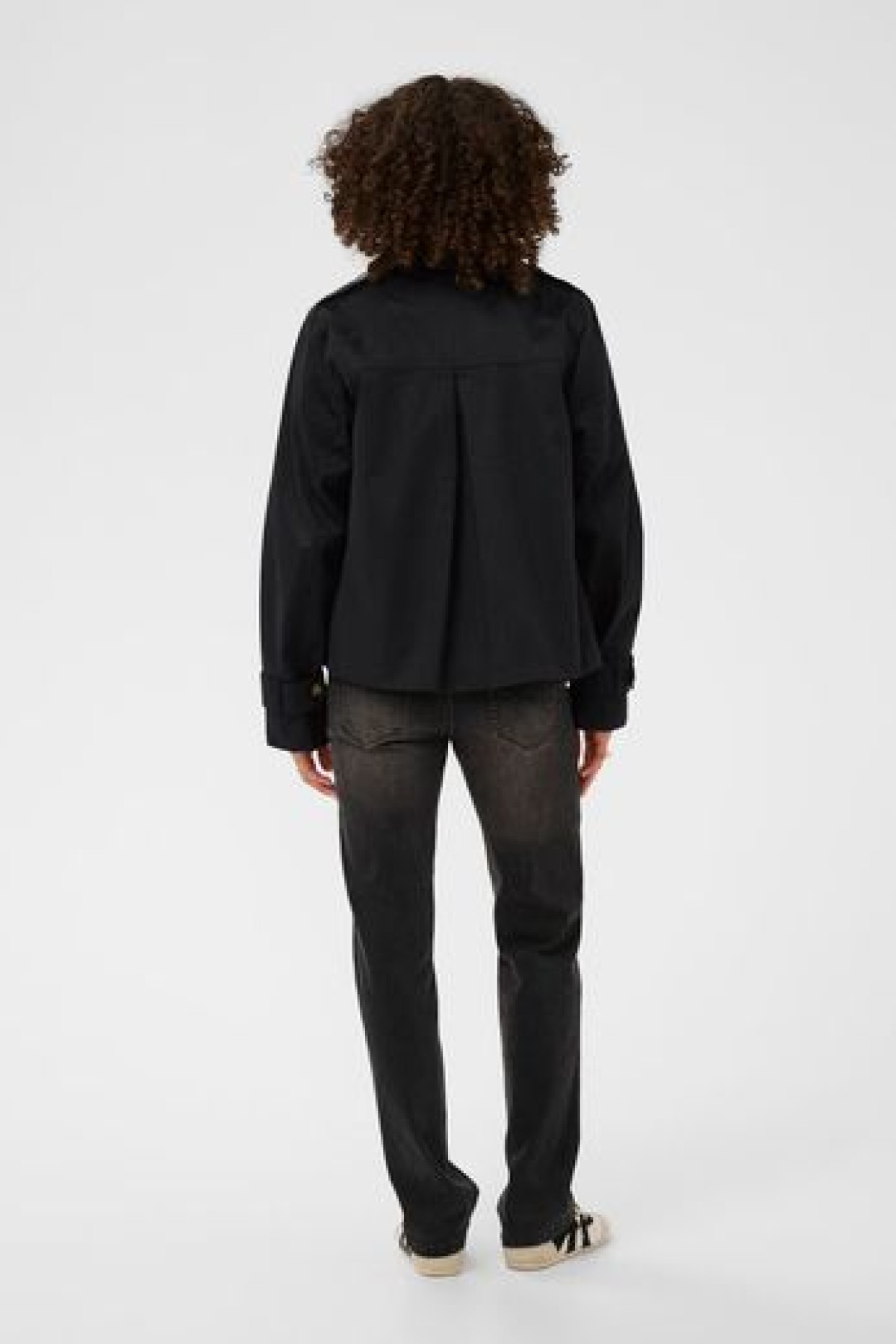 Ελαφρύ κοντό καπαρντινάκι