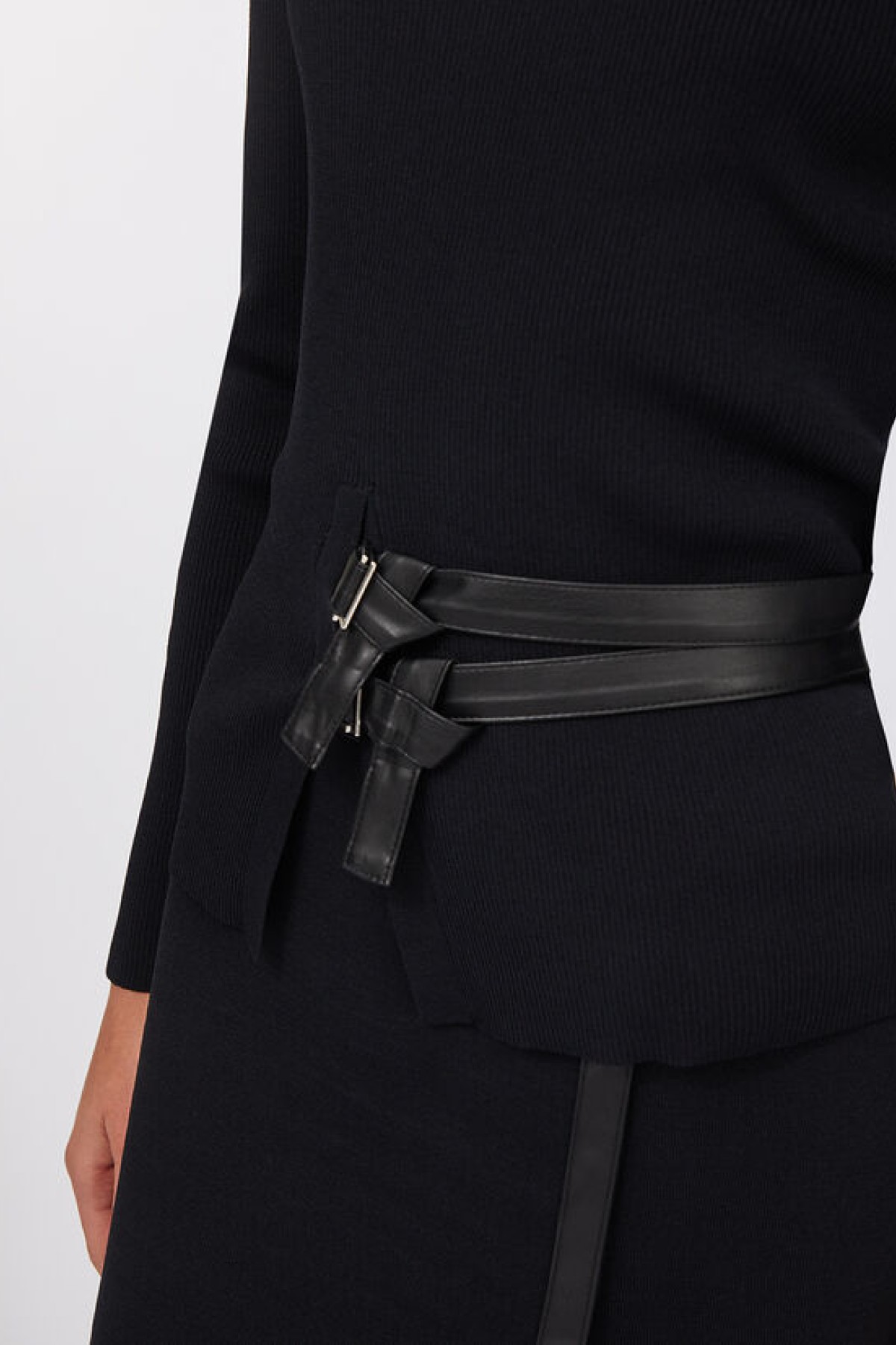 ΜΑΥΡΗ ΜΑΚΡΥΜΑΝΙΚΗ ΜΠΛΟΥΖΑ