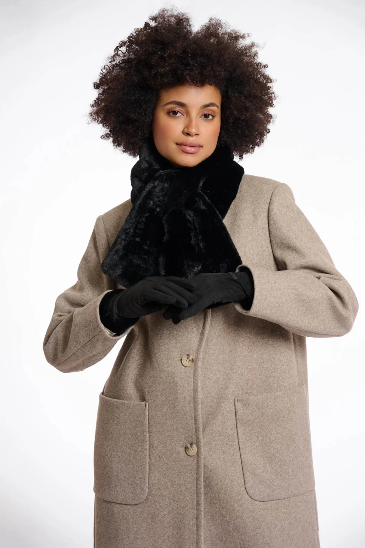 SOUPER ΑΠΑΛΑ ΚΑΙ ΖΕΣΤΑ ΓΑΝΤΙΑ. ΔΥΟ ΧΡΩΜΑΤΑ ΜΑΥΡΑ ΚΑΙ ΚΑΦΕ