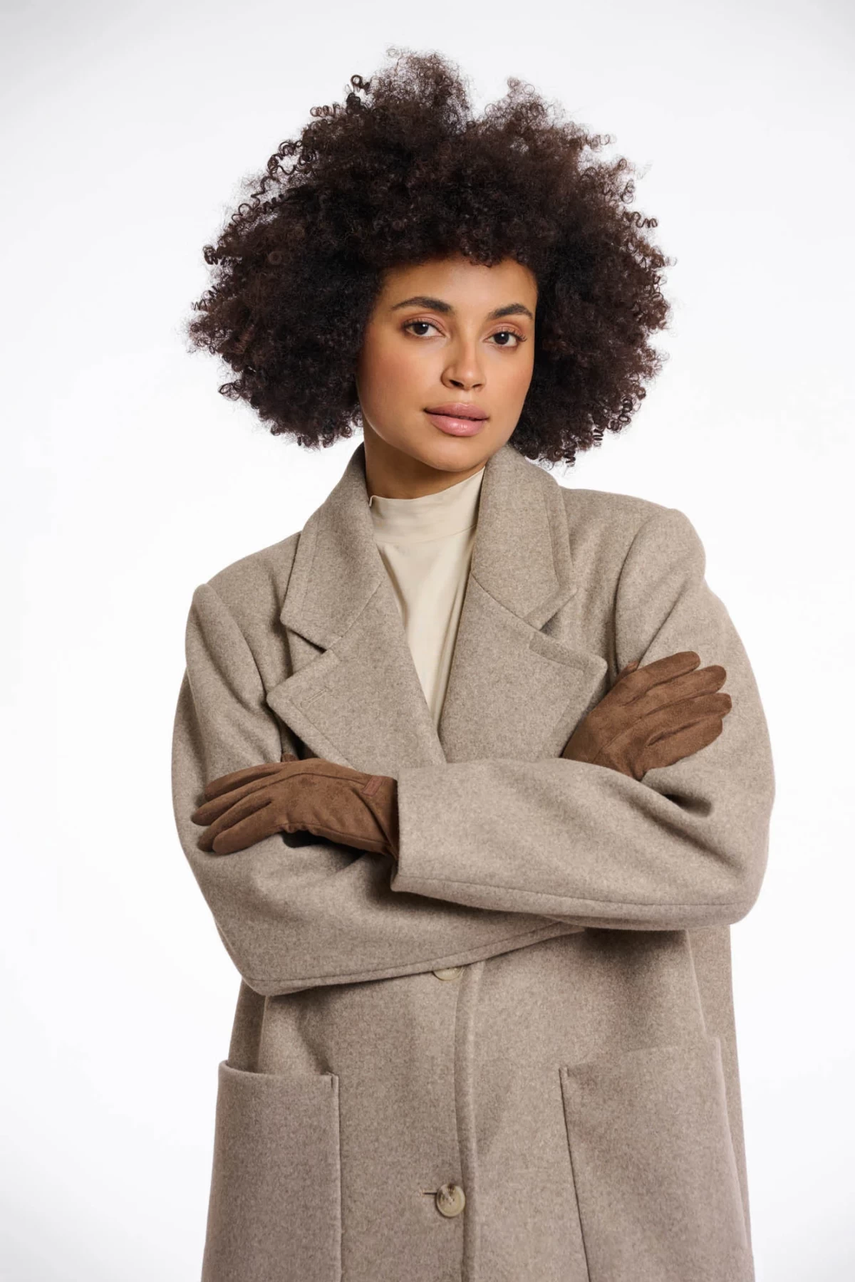 SOUPER ΑΠΑΛΑ ΚΑΙ ΖΕΣΤΑ ΓΑΝΤΙΑ. ΔΥΟ ΧΡΩΜΑΤΑ ΜΑΥΡΑ ΚΑΙ ΚΑΦΕ