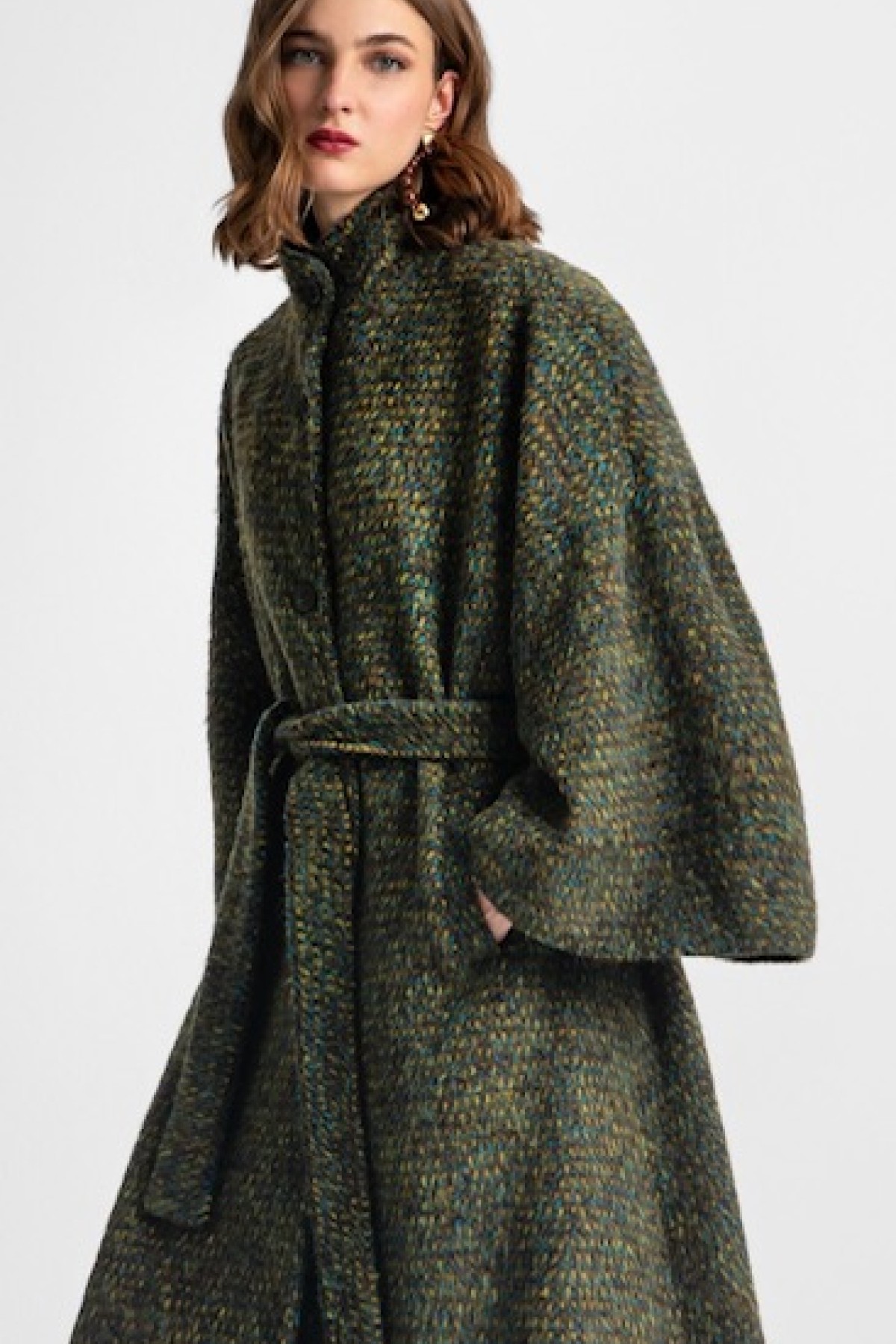 ΜΑΚΡΥ ΠΑΛΤΟ ΣΕ Α ΓΡΑΜΜΗ