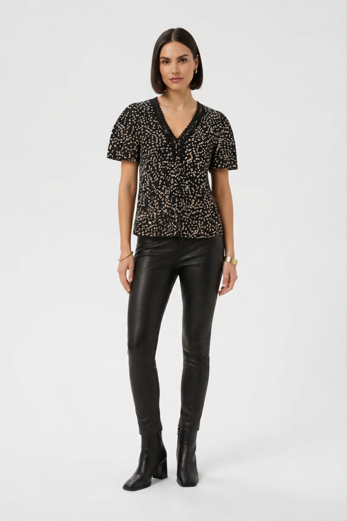 Short sleeve blouse