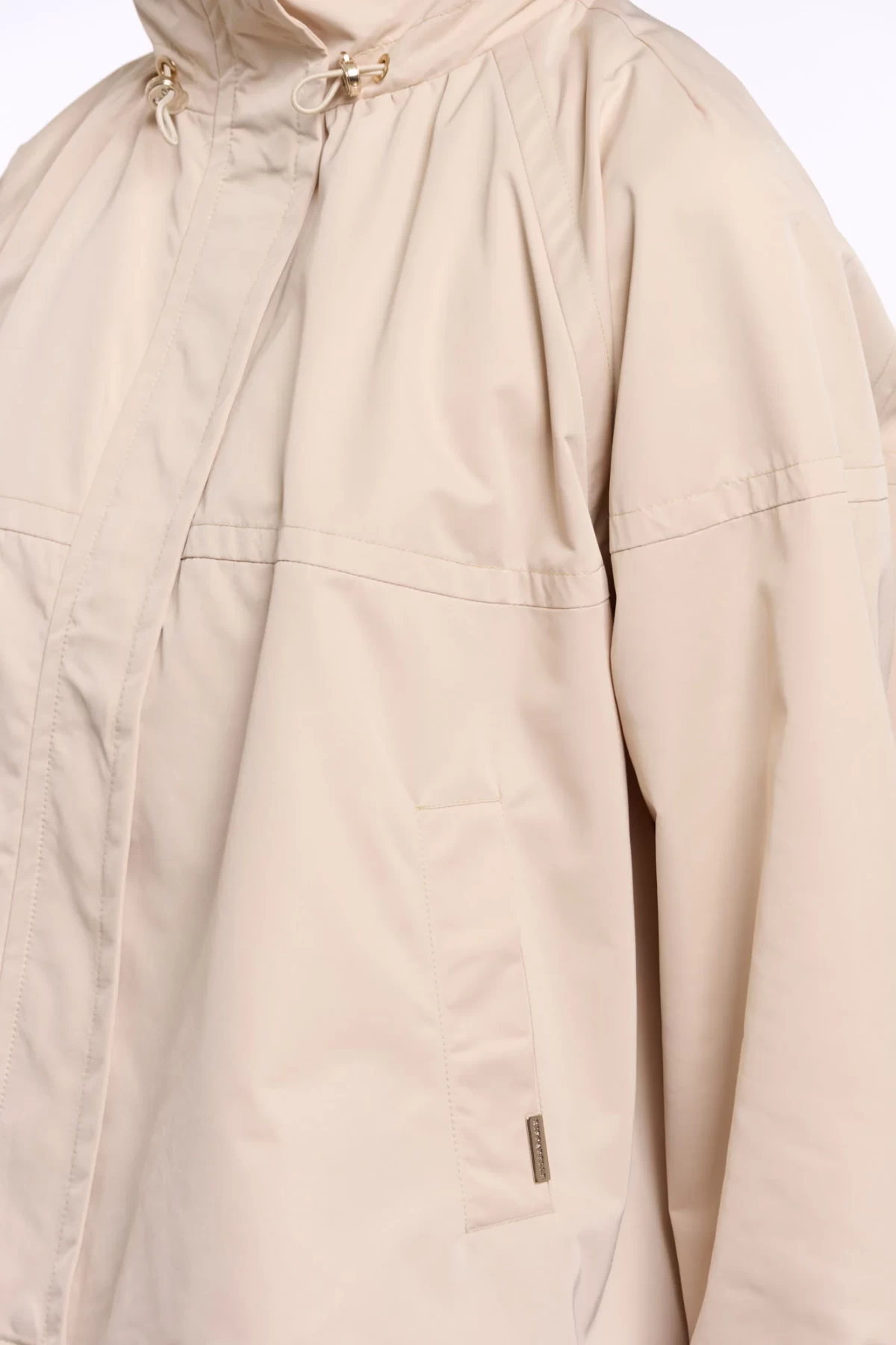 Άνετο κοντό πανωφόρι