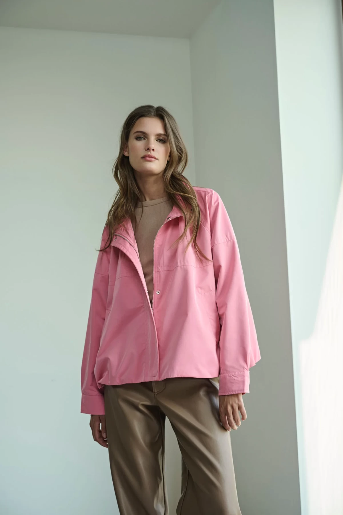 Άνετο κοντό πανωφόρι