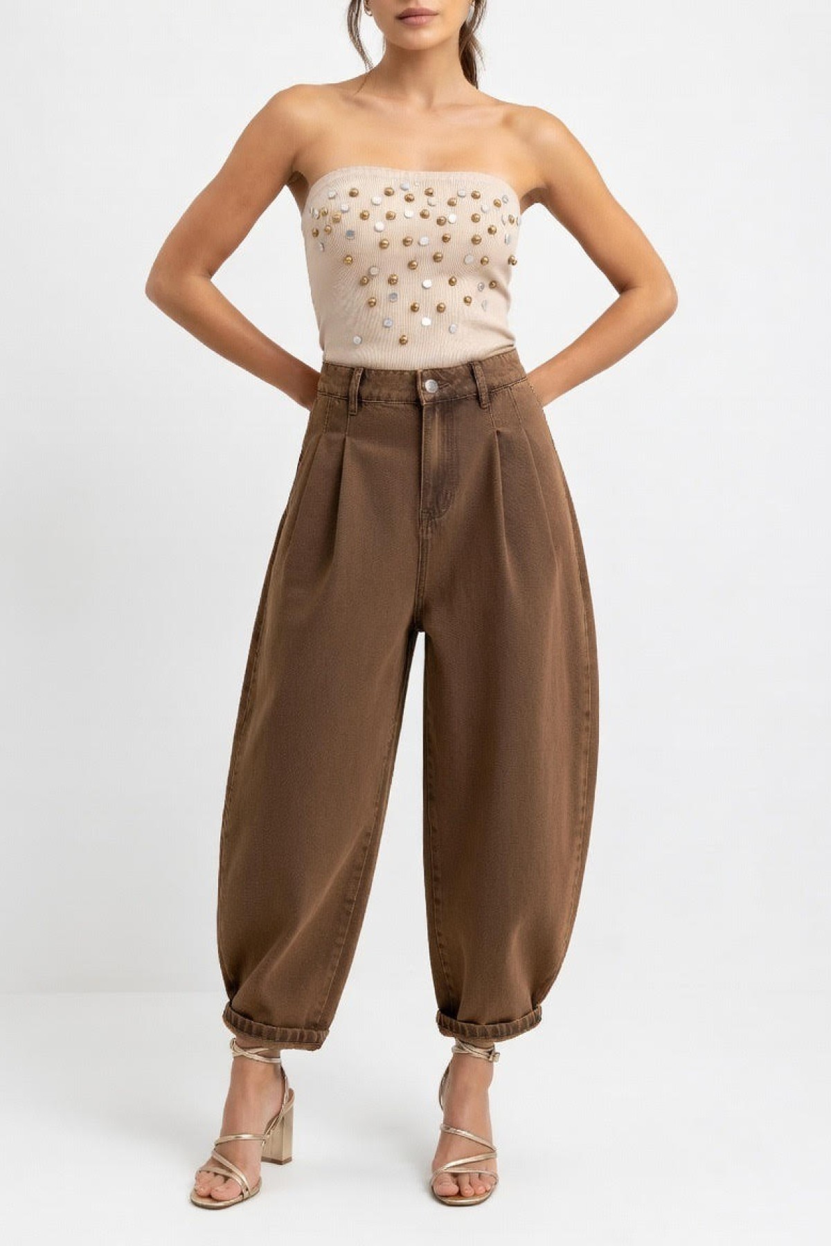 Strapless bodysuit with snaps