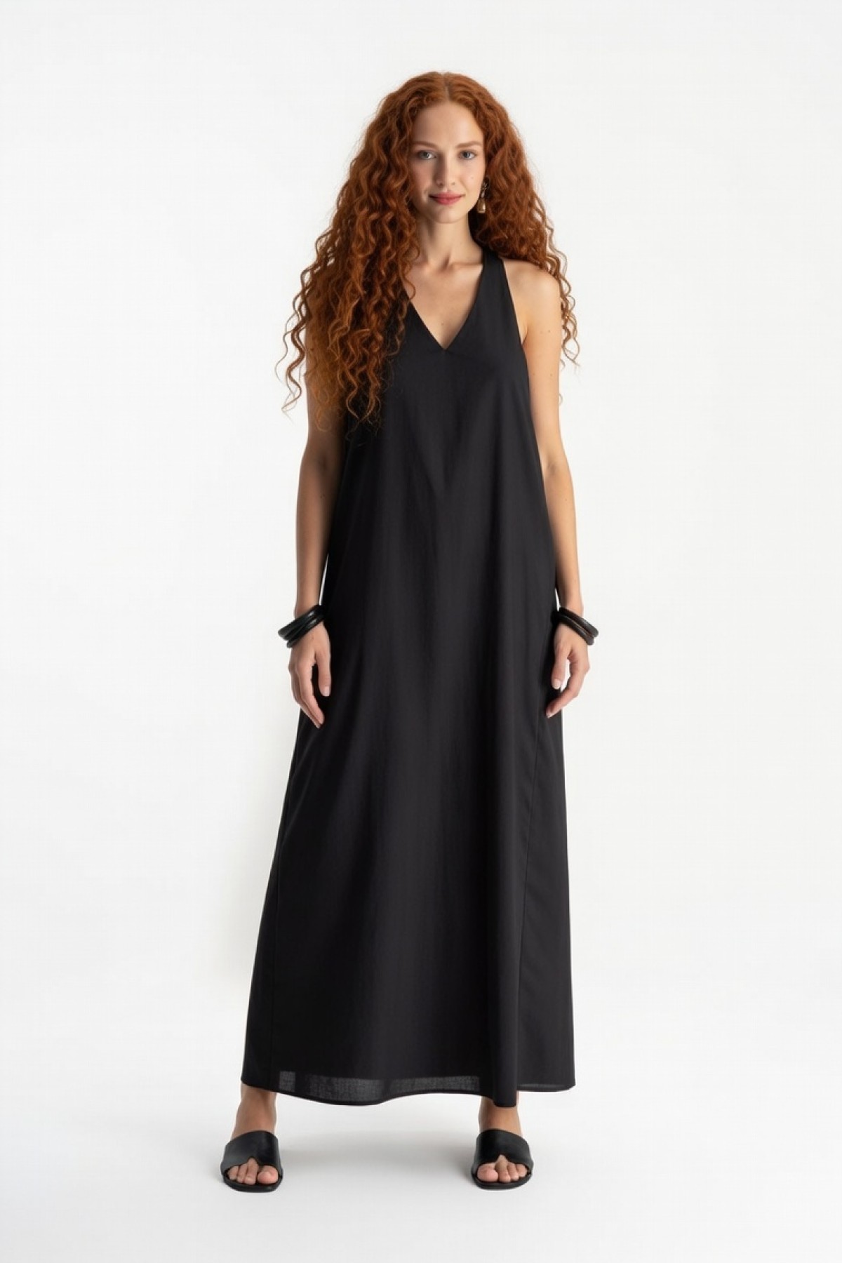Μαύρο maxi φόρεμα με λαιμόκοψη V