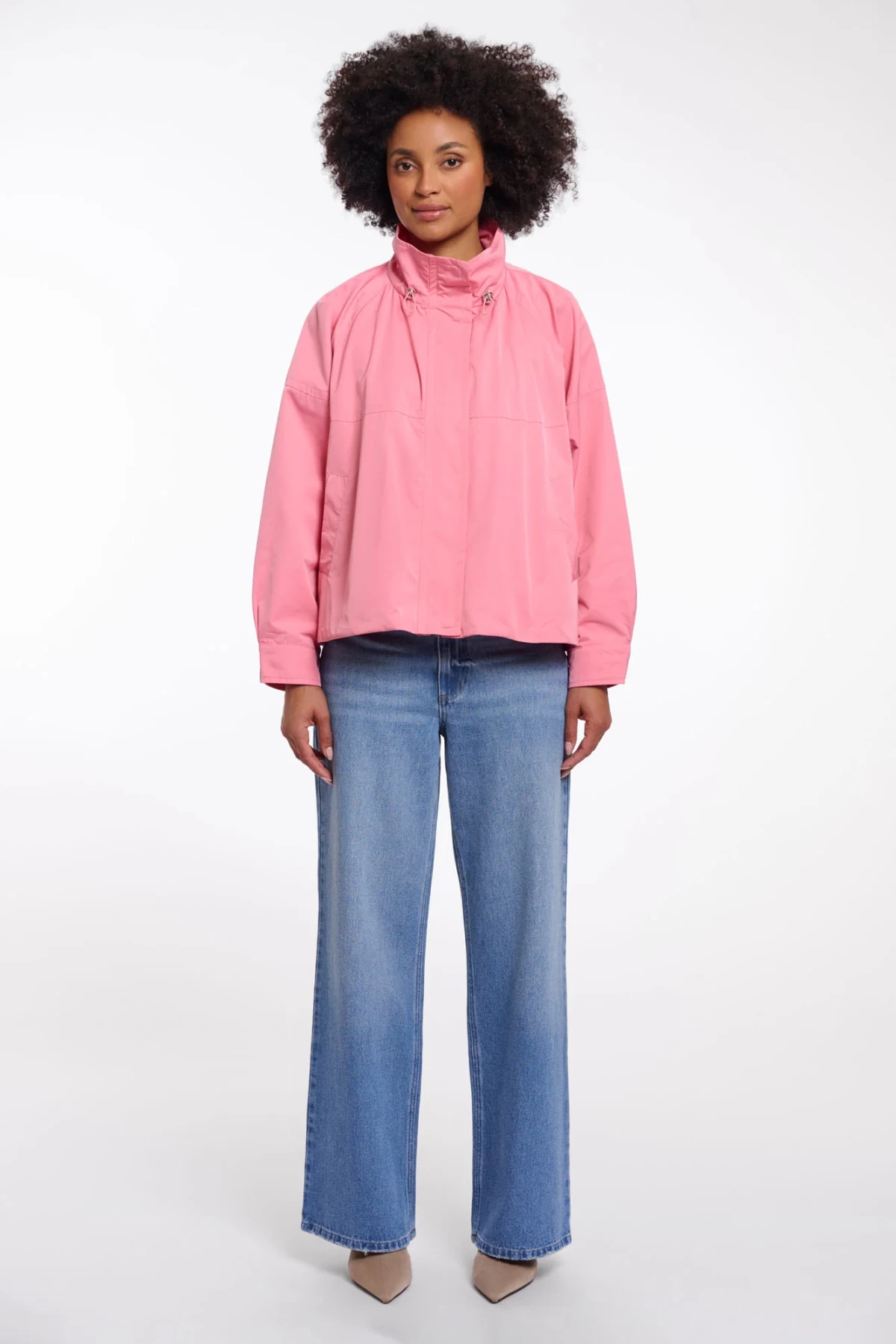 Άνετο κοντό πανωφόρι