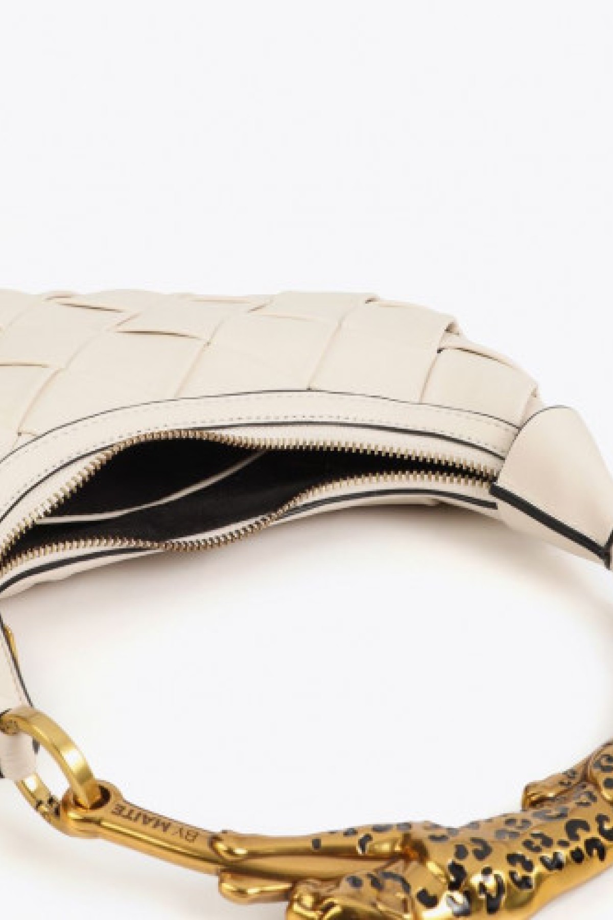Woven Bag with metallic Leopard Handle.