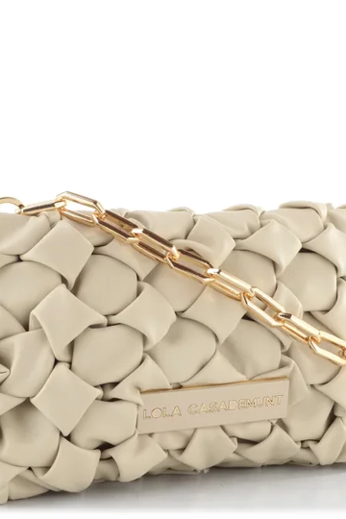 Shoulder bag with knot effect.