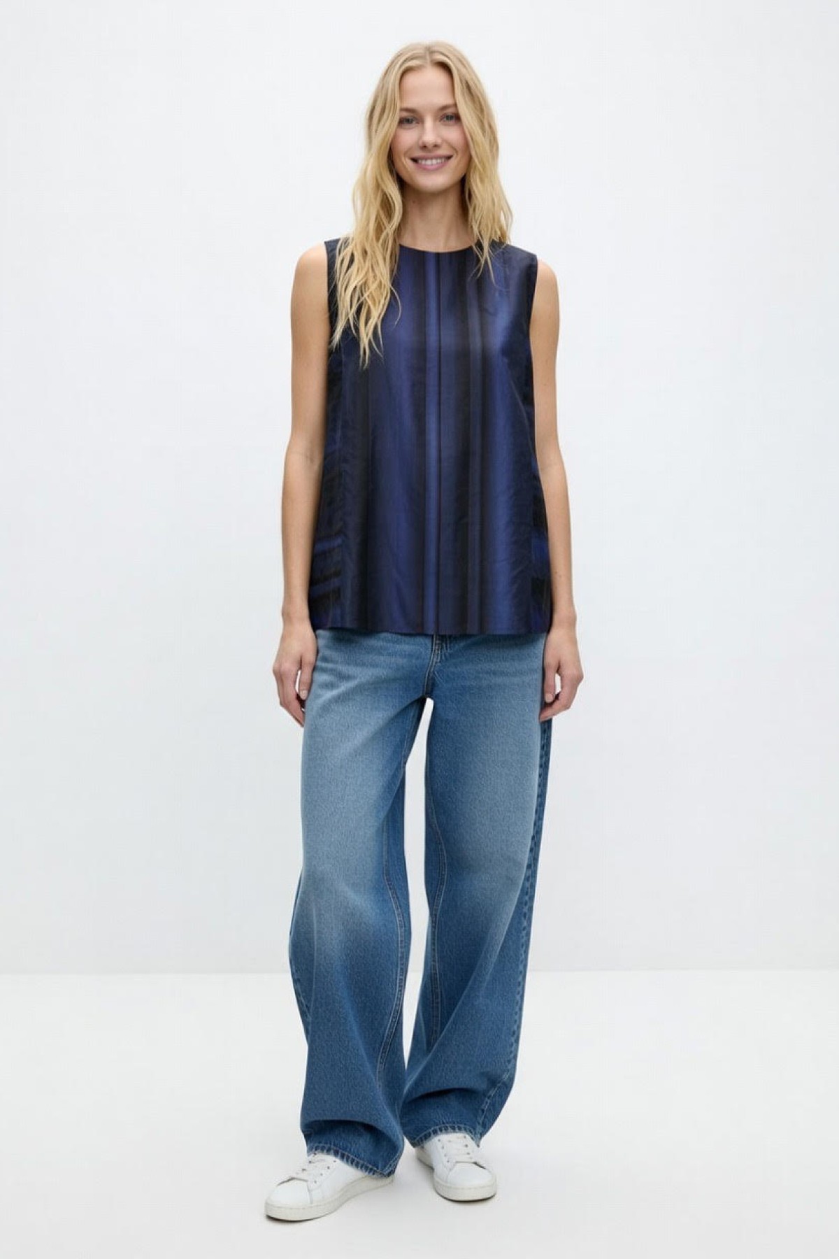 A-line  blue  sleeveless top