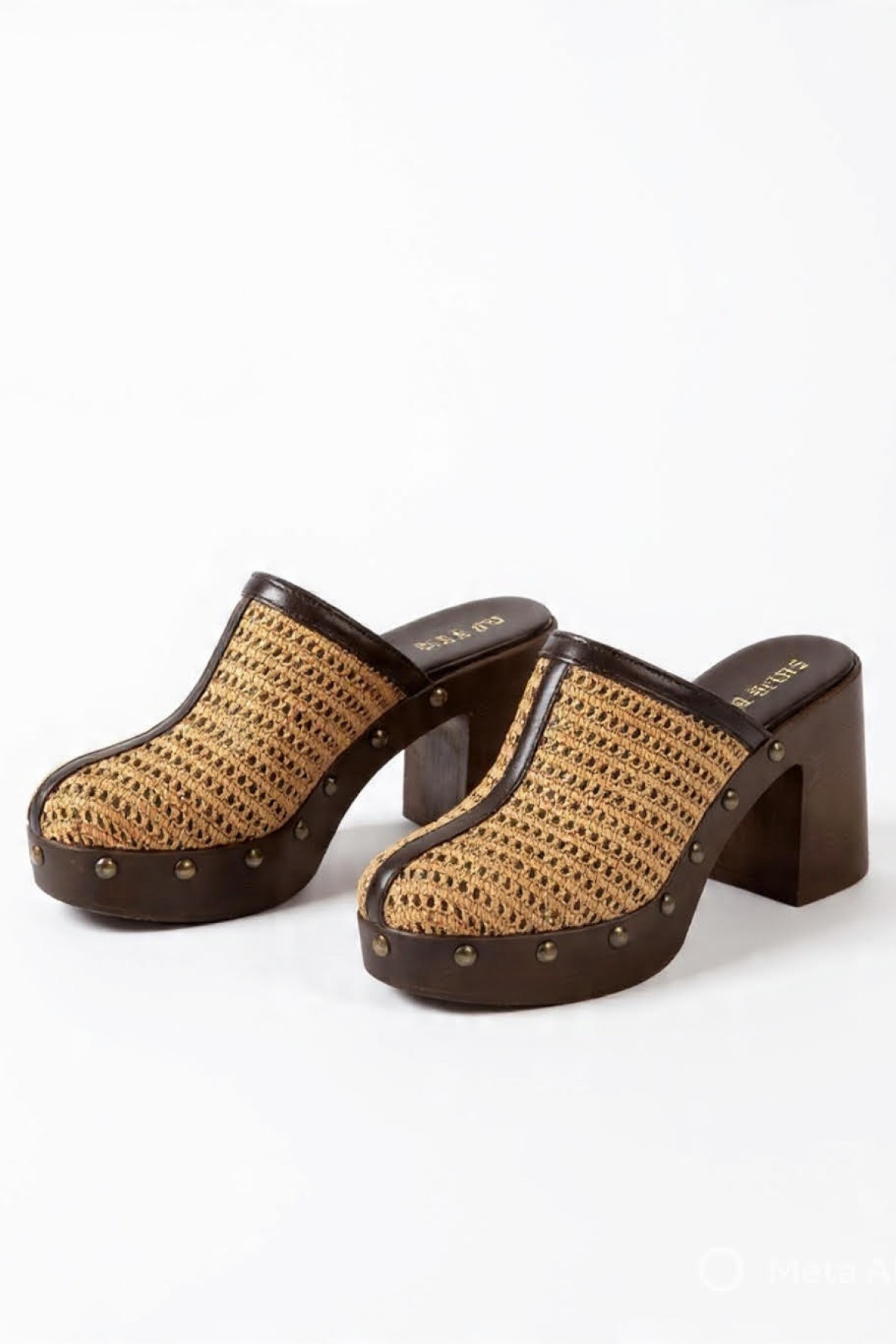 Clogs, με συνδυασμό δέρματος και raffia υψηλής ποιότητας
