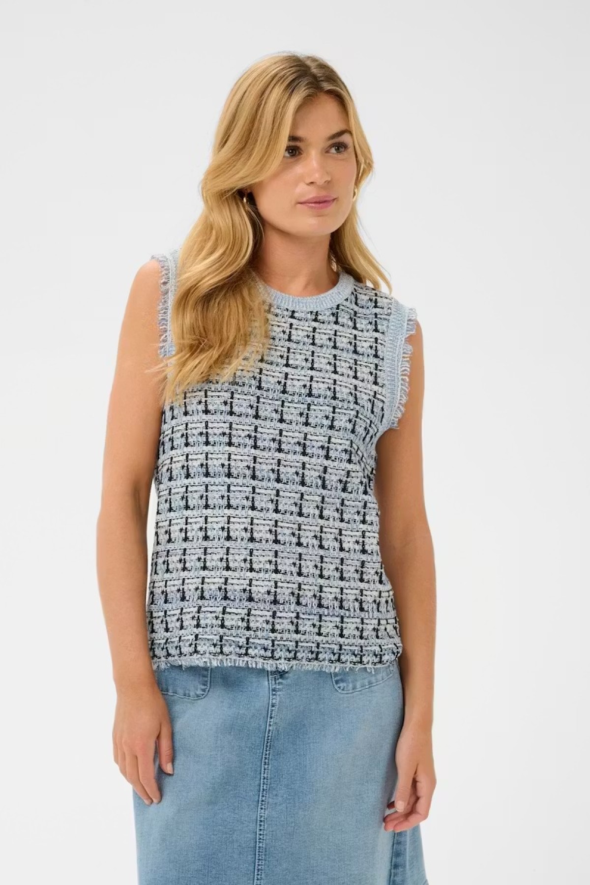 Tweed vest top with a sleeveless silhouette