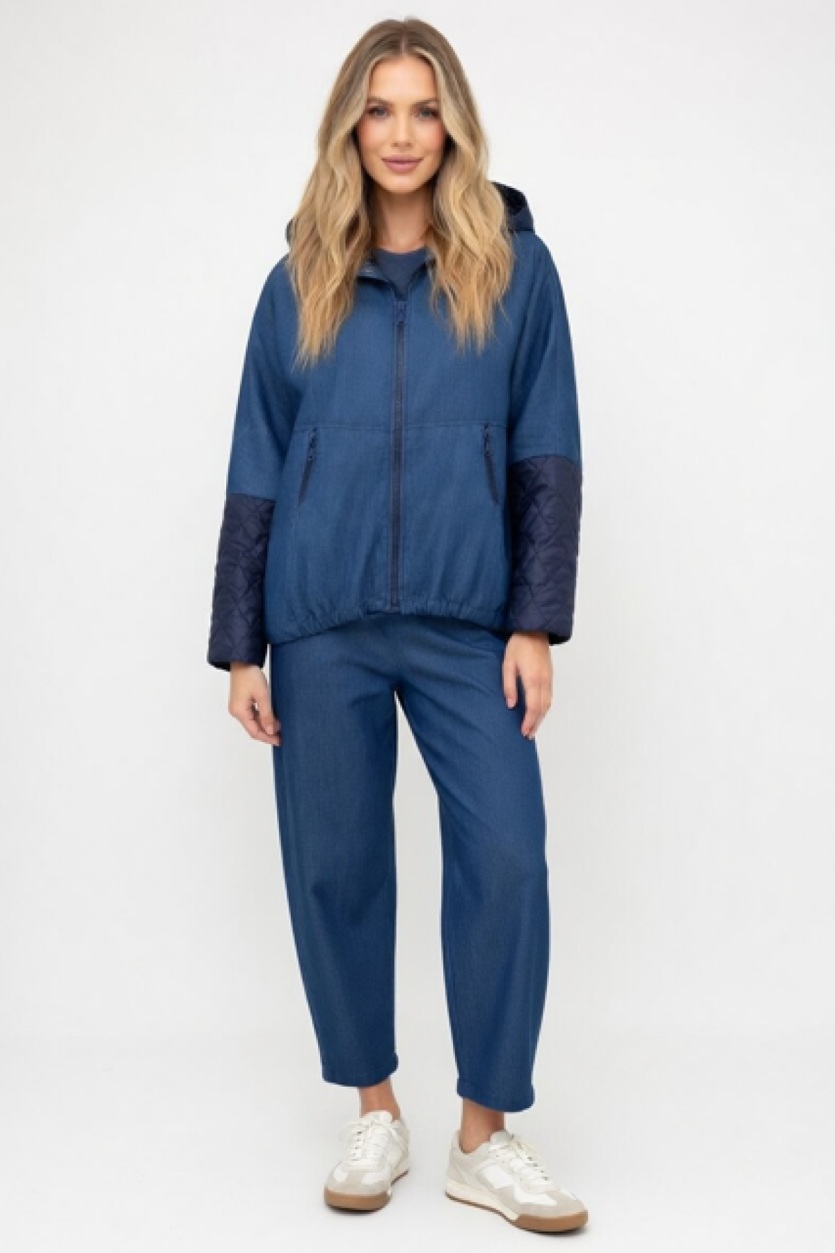 Jeans bomber. Wear it with the matching  pants