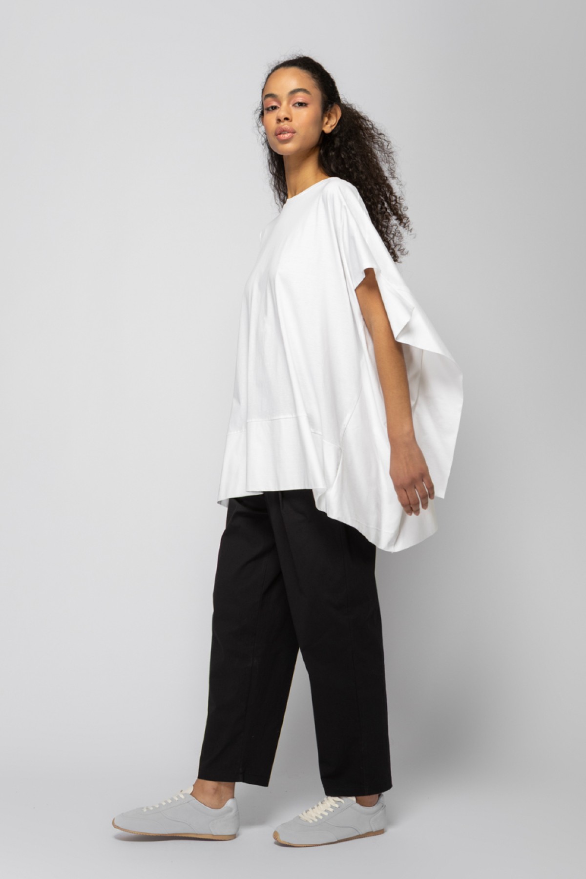 Short-sleeved stylish οversized blouse