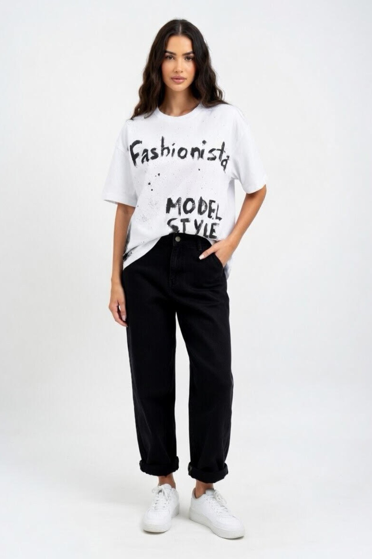 Λευκό T-shirt με Graffiti Slogan by SOMMA DESIGN