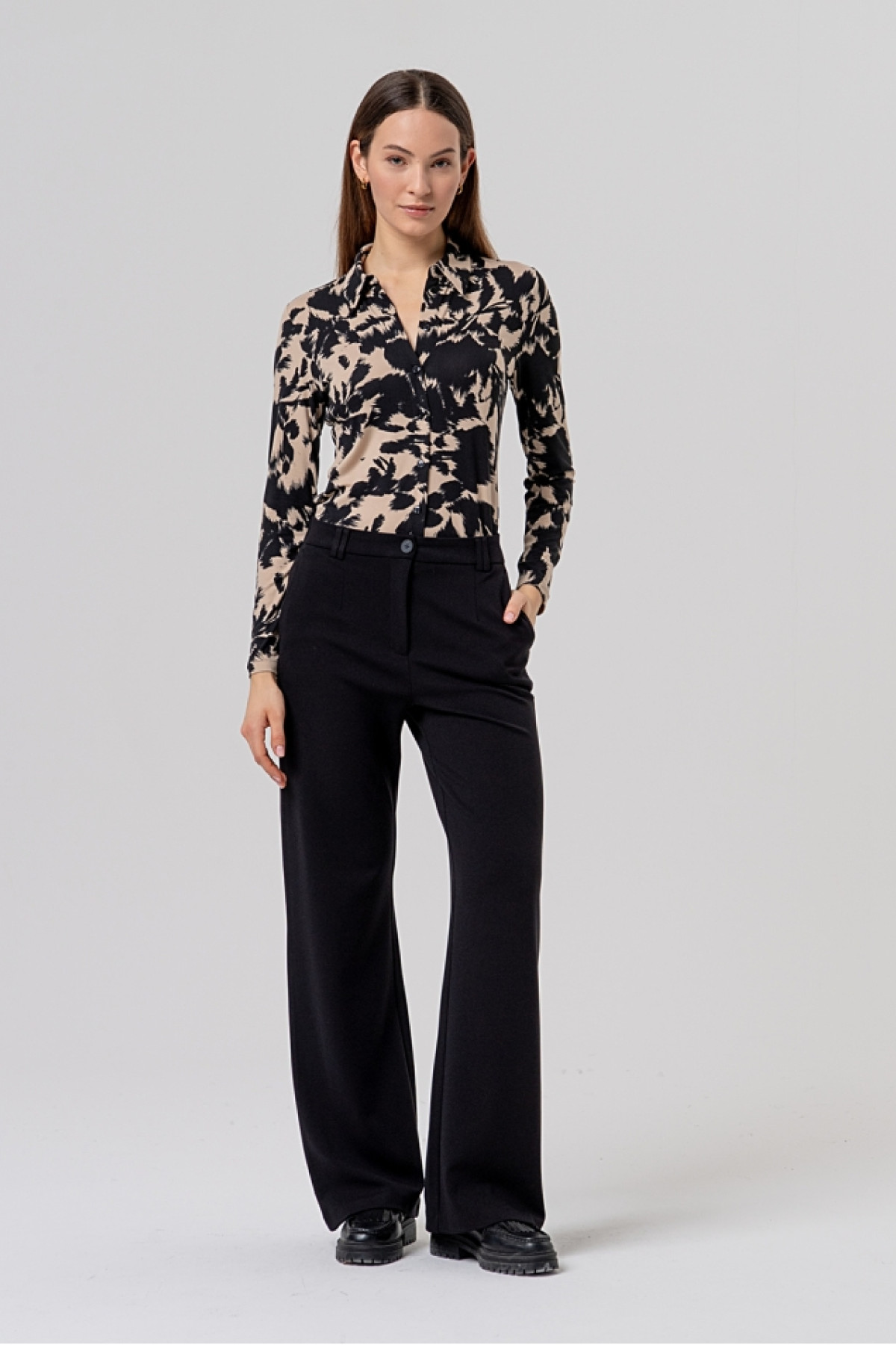 High-Waisted Wide Leg Trousers - From Soft Knitted Fabric
