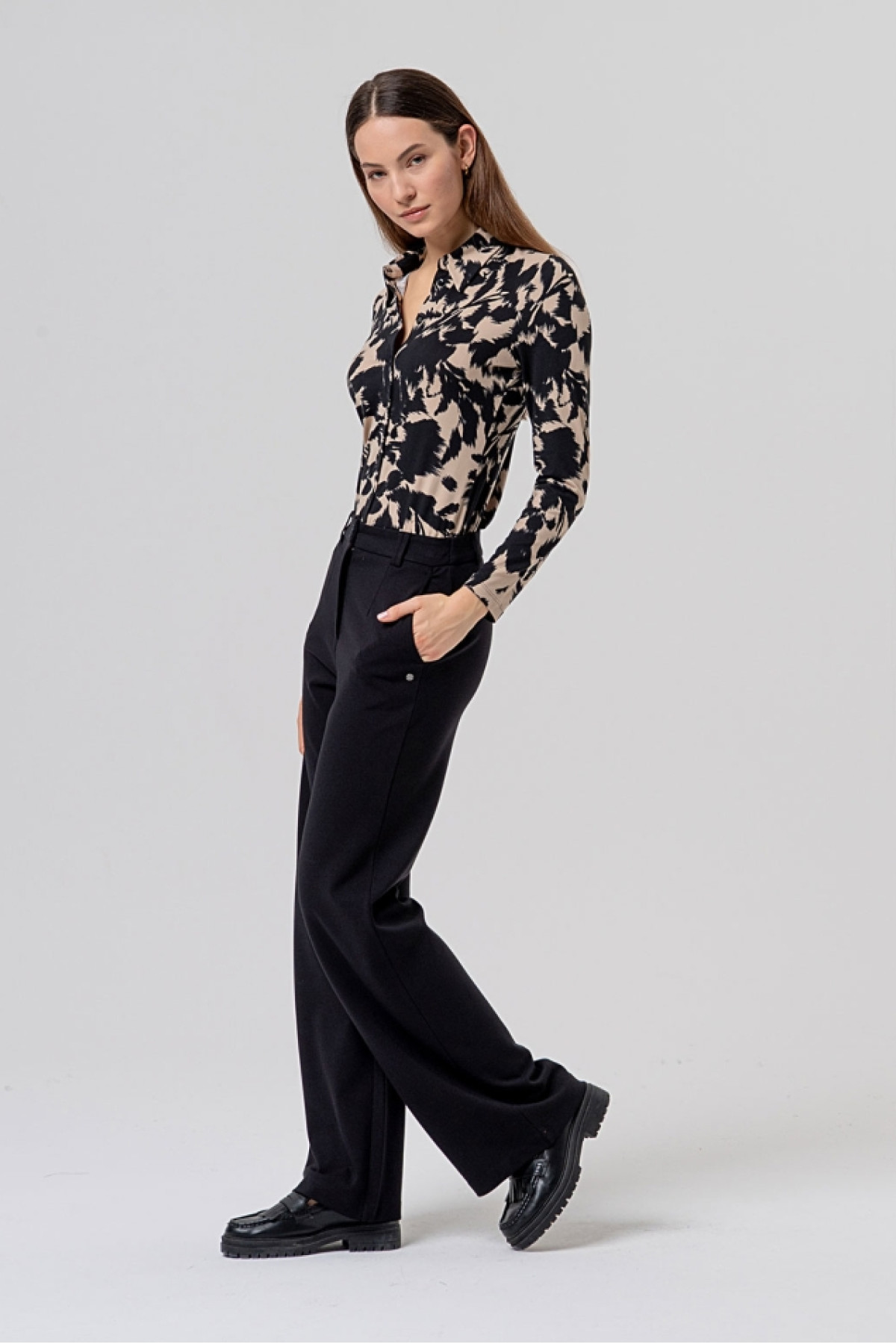 High-Waisted Wide Leg Trousers - From Soft Knitted Fabric