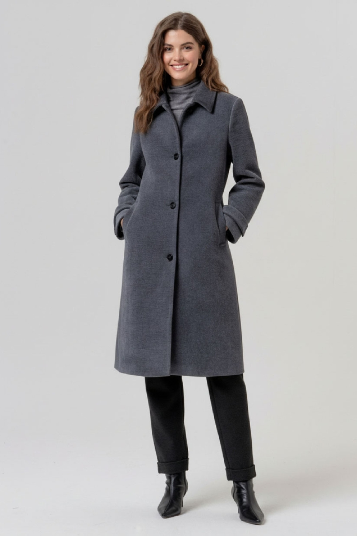 Classic long coat in dark grey / anthracite