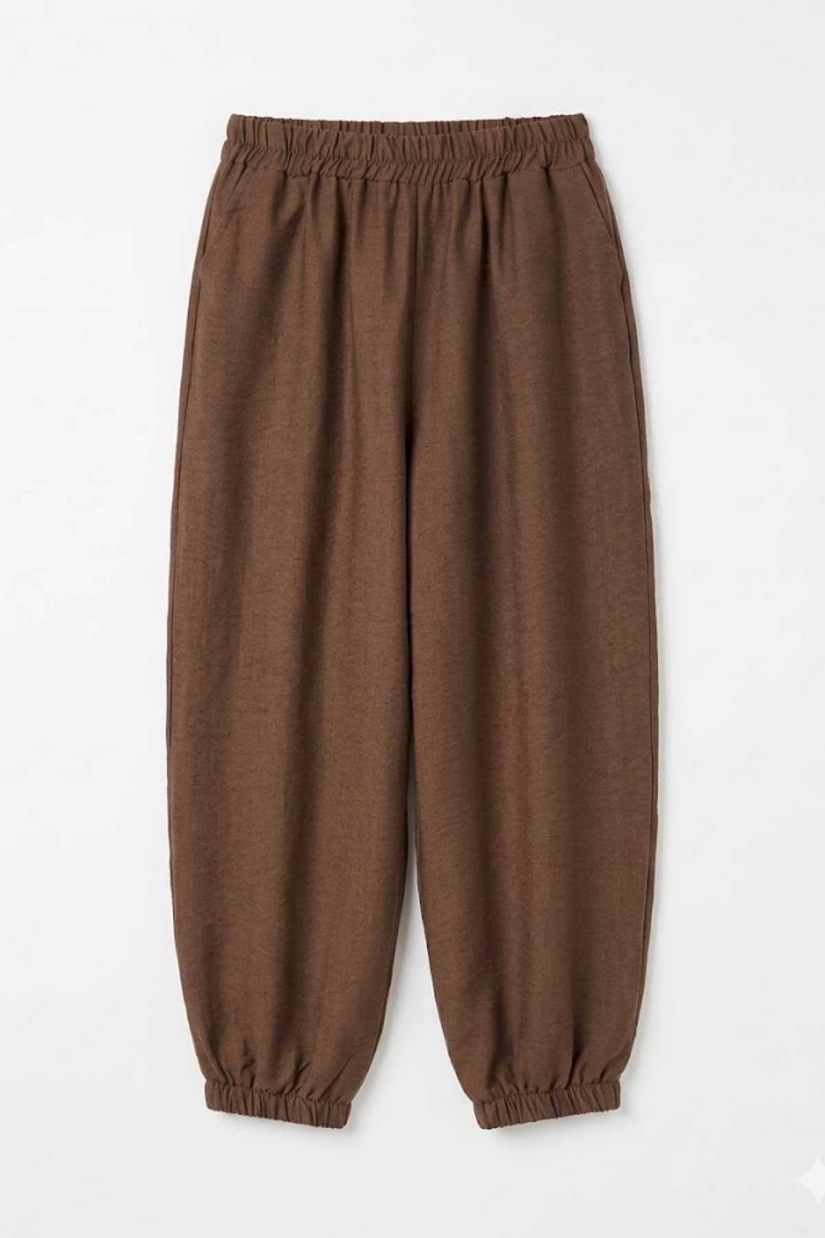 Pants 95% cotton 5% elastane.  For a complete look, pair them with the top from the same collection.