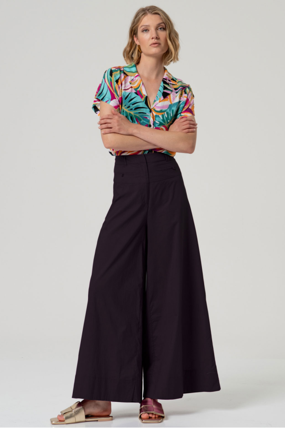 Βαμβακερή παντελόνα, συνδύασε την και με το τοπ από την ίδια συλλογή