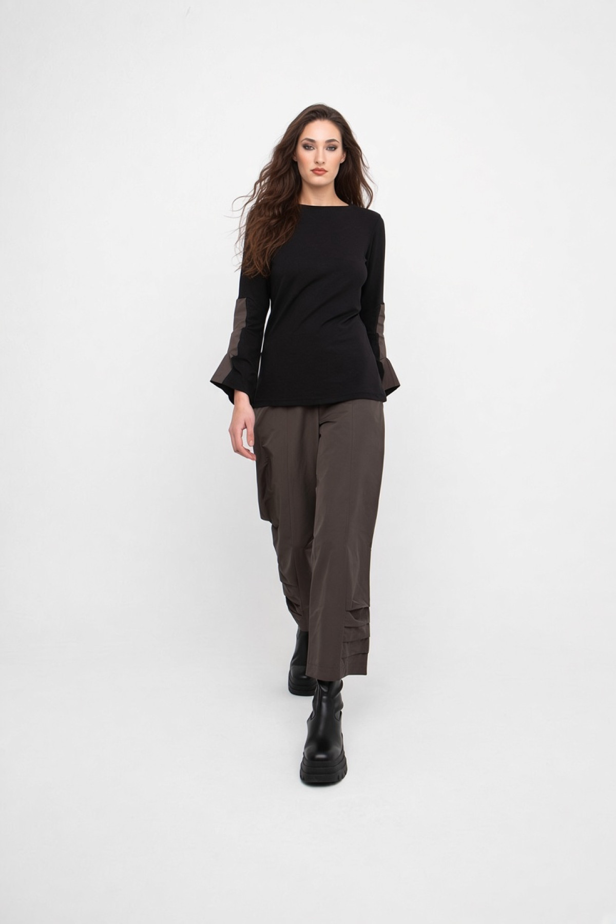 Balloon Pants with Side Pleats