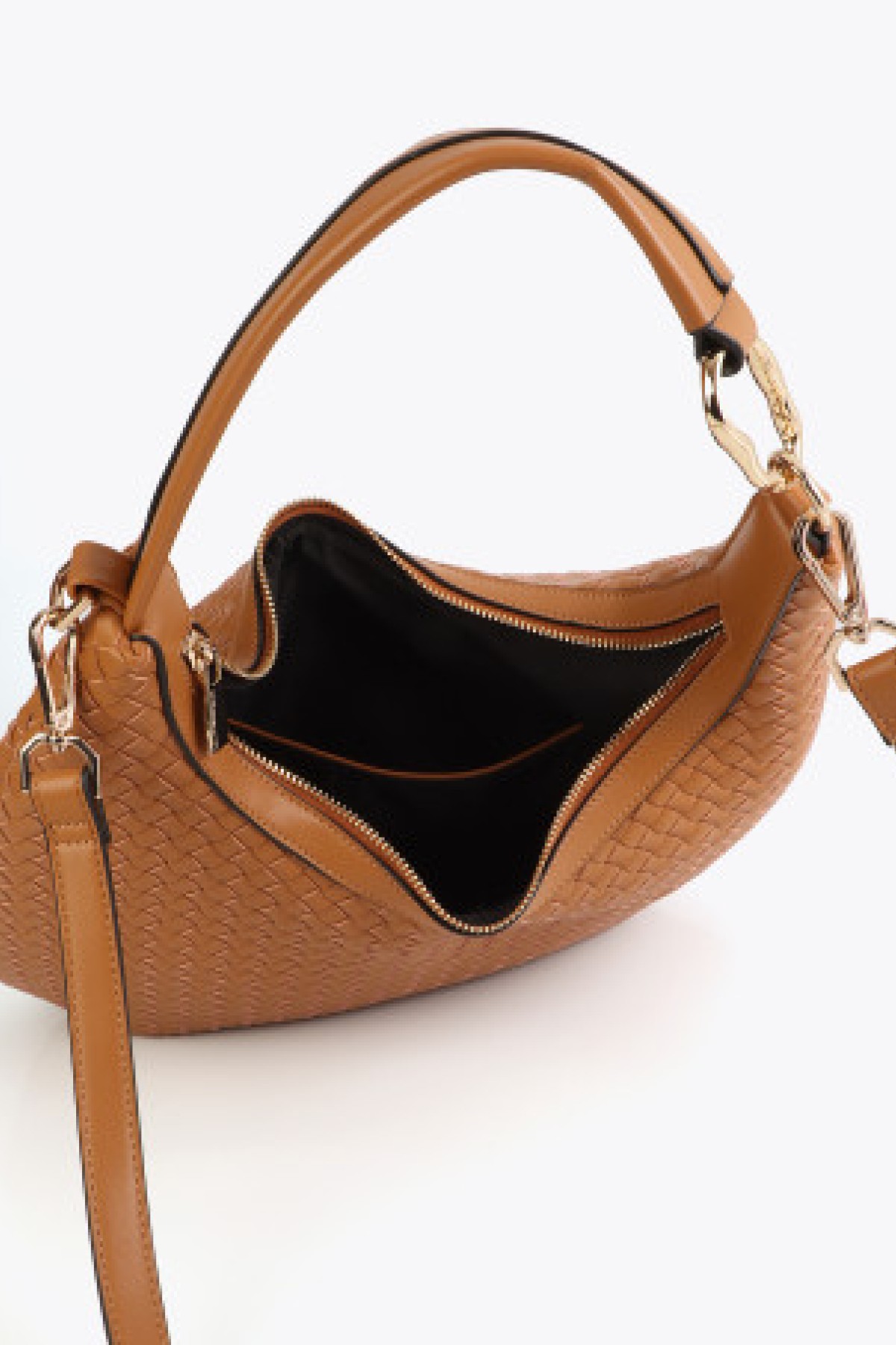Βraided handbag