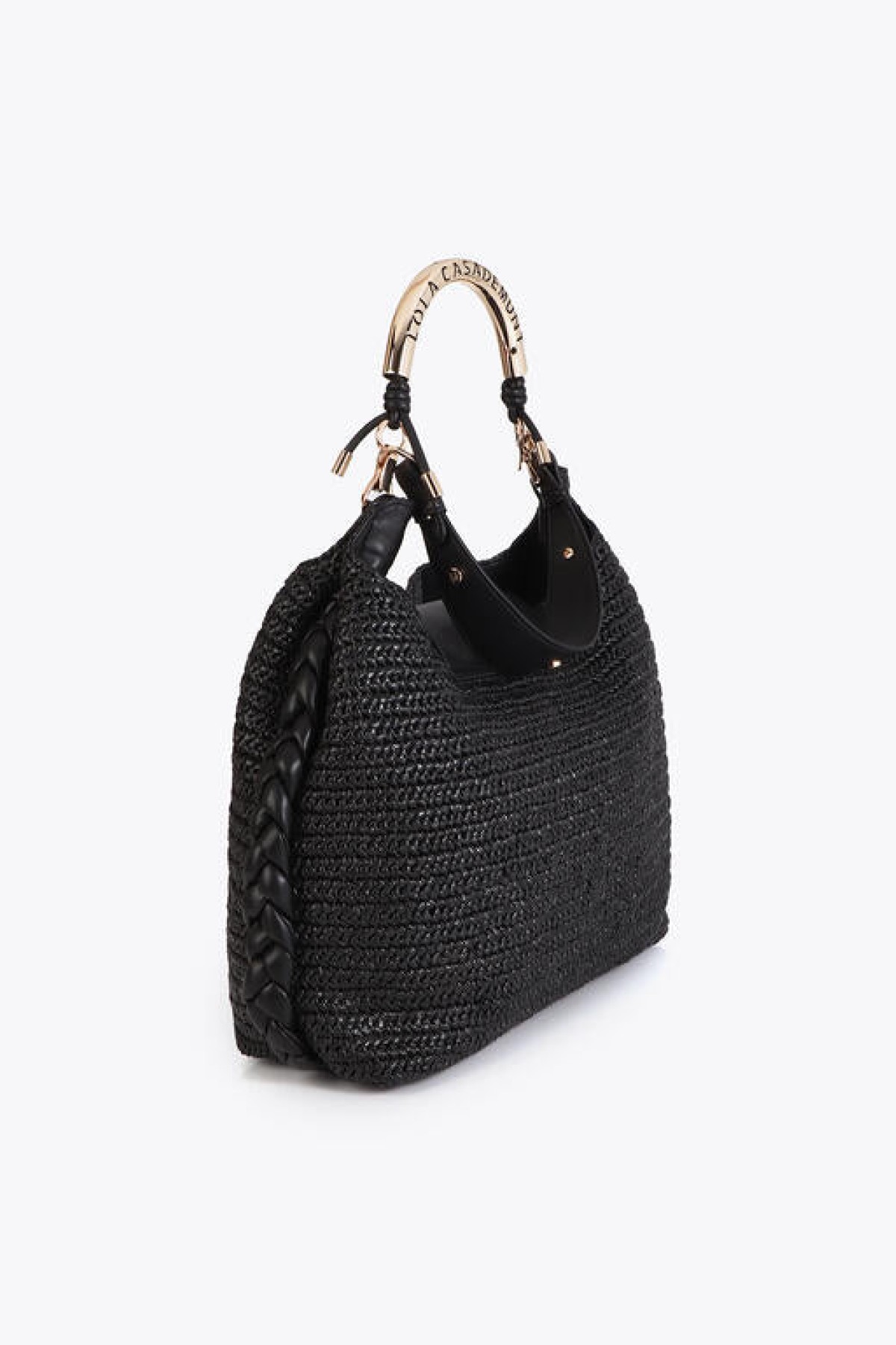 Raffia handbag with metallic handle.