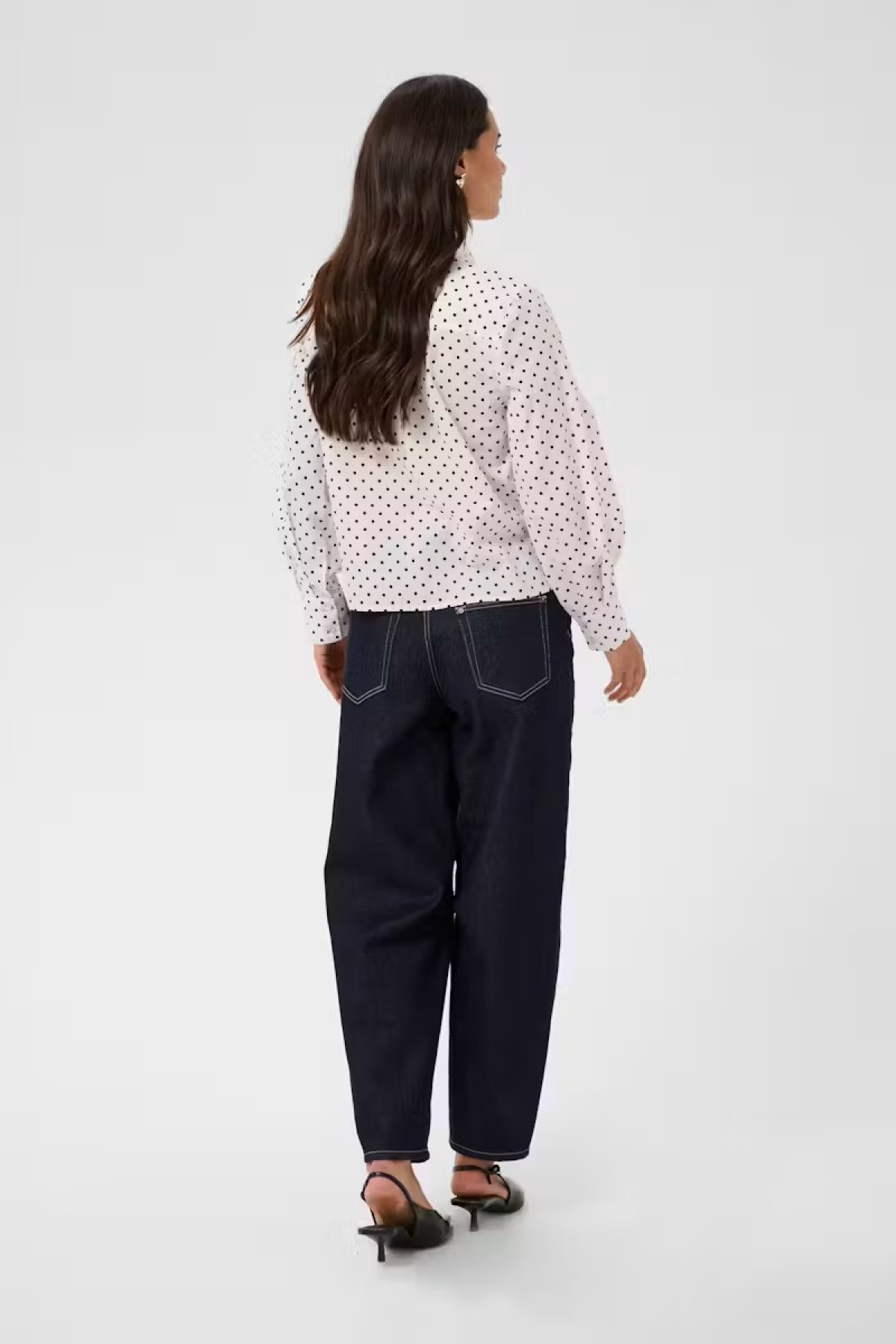 Bow tie polka dot shirt - White with black dots