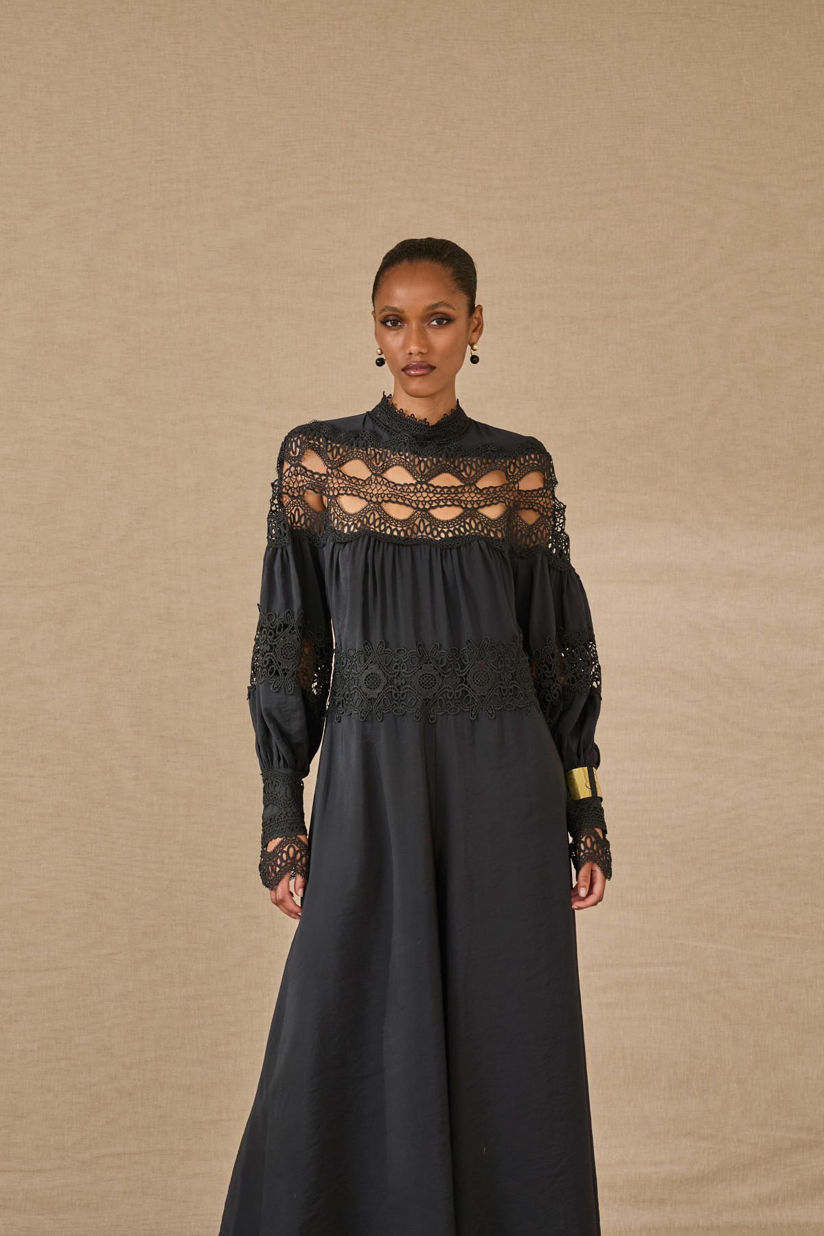 Elegant ολόσωμη φόρμα.