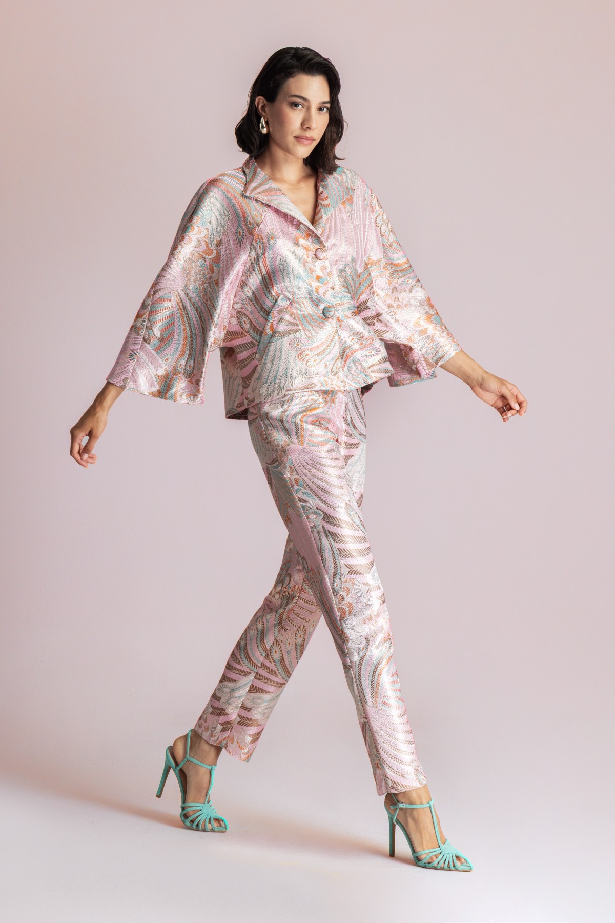 Σακάκι με διακριτική μεταλλική λάμψη