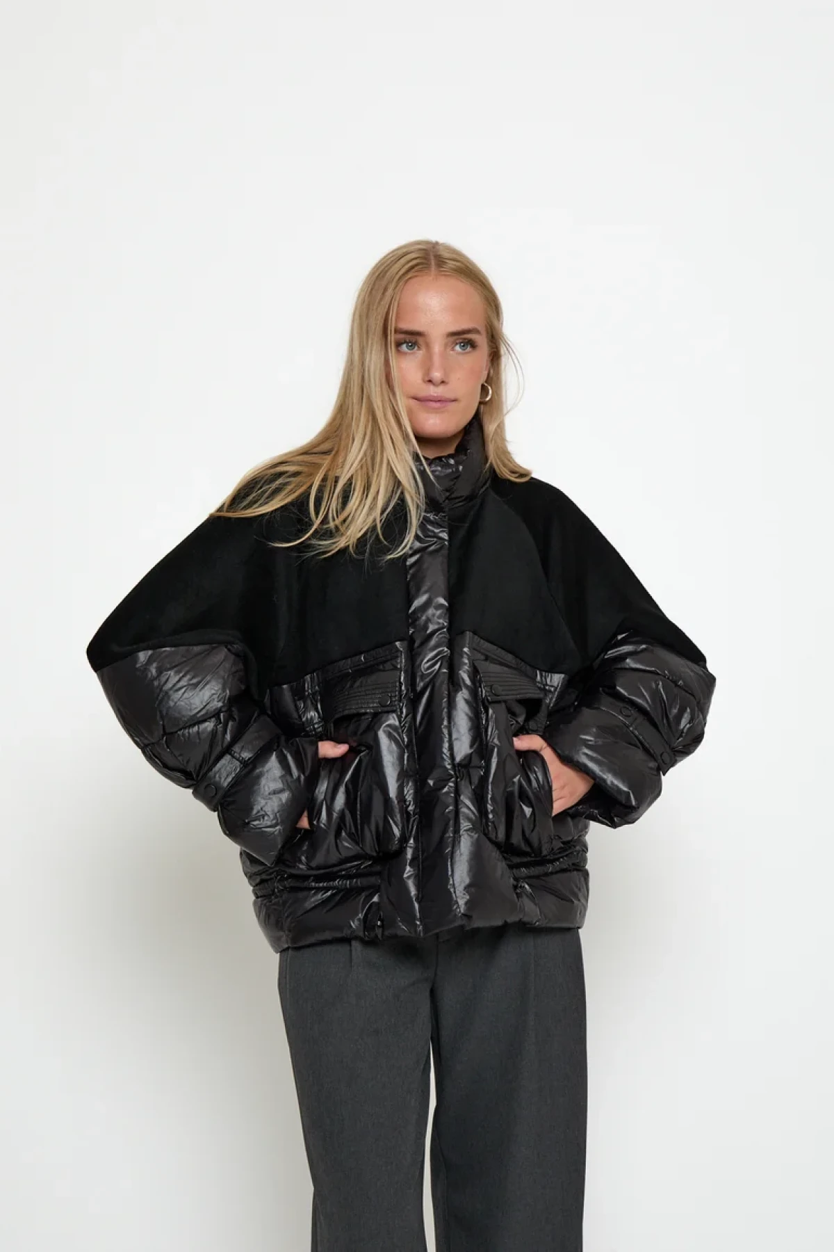 Oversized cropped puffer jacket