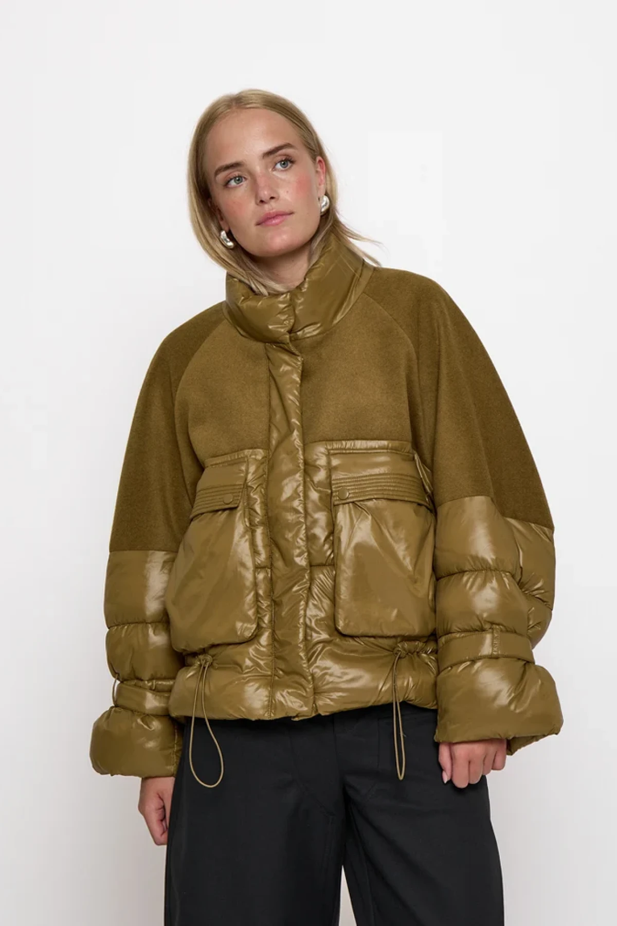 Oversized cropped puffer jacket