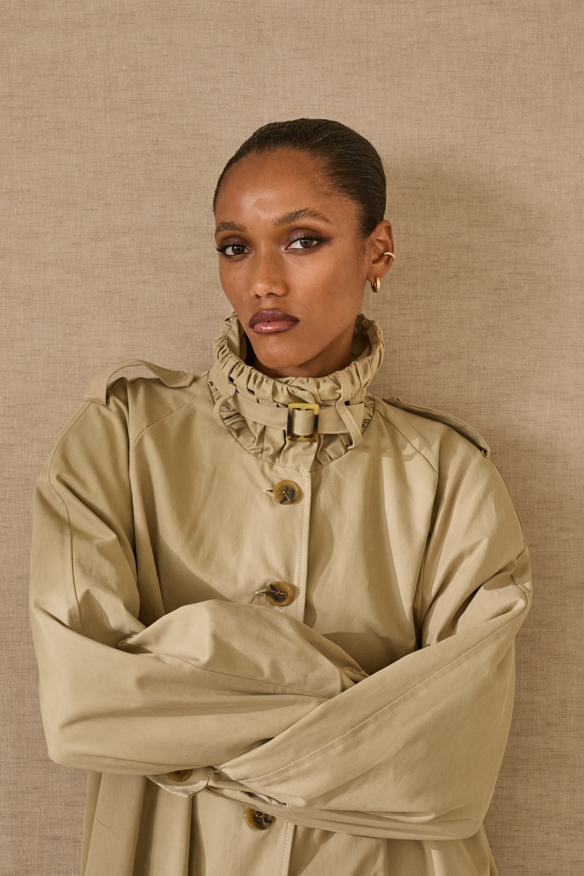 Καπαρντίνα μακριά σε γραμμή Α