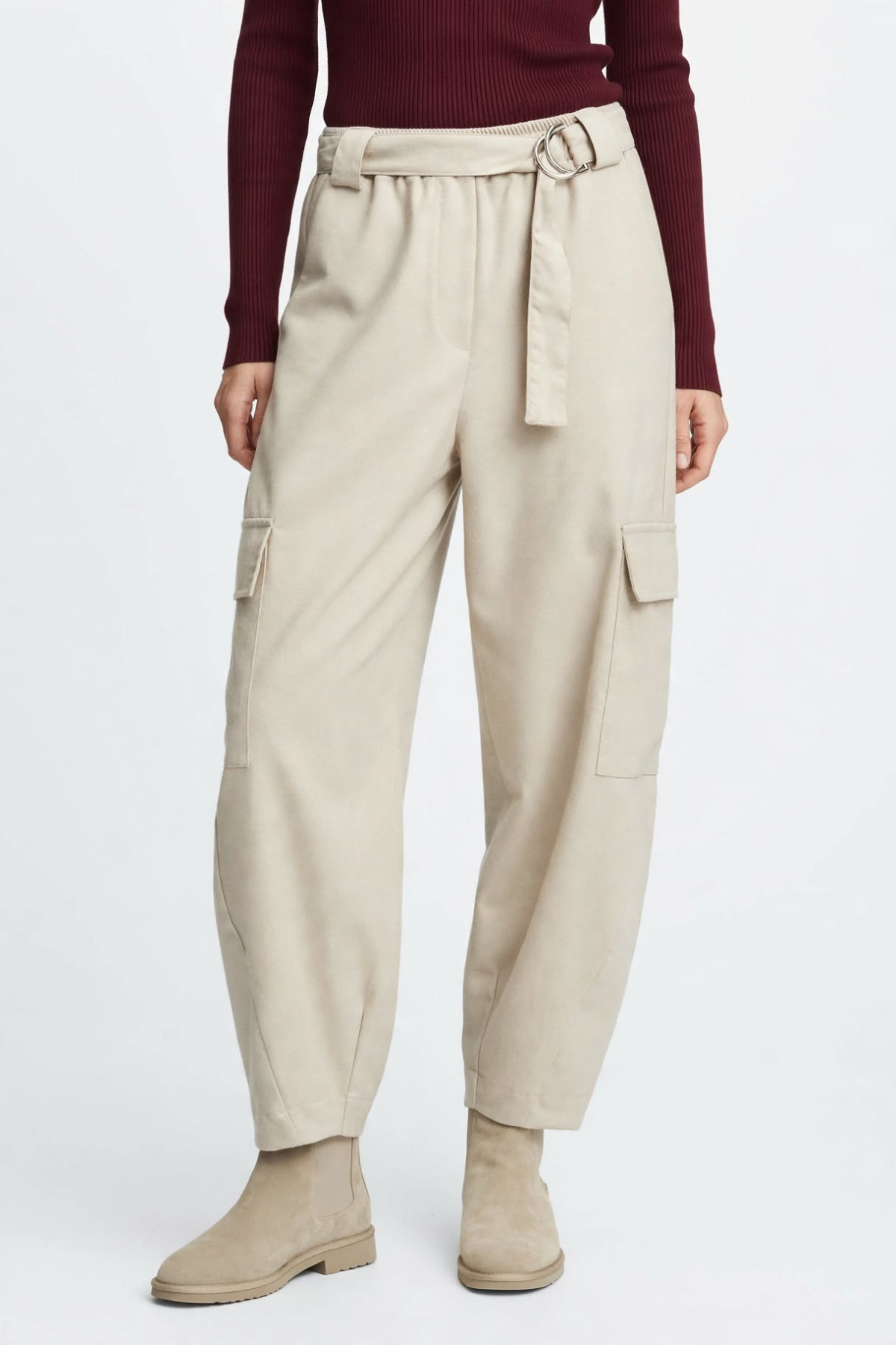 Παντελόνι cargo από μαλακό, suede-effect ύφασμα.