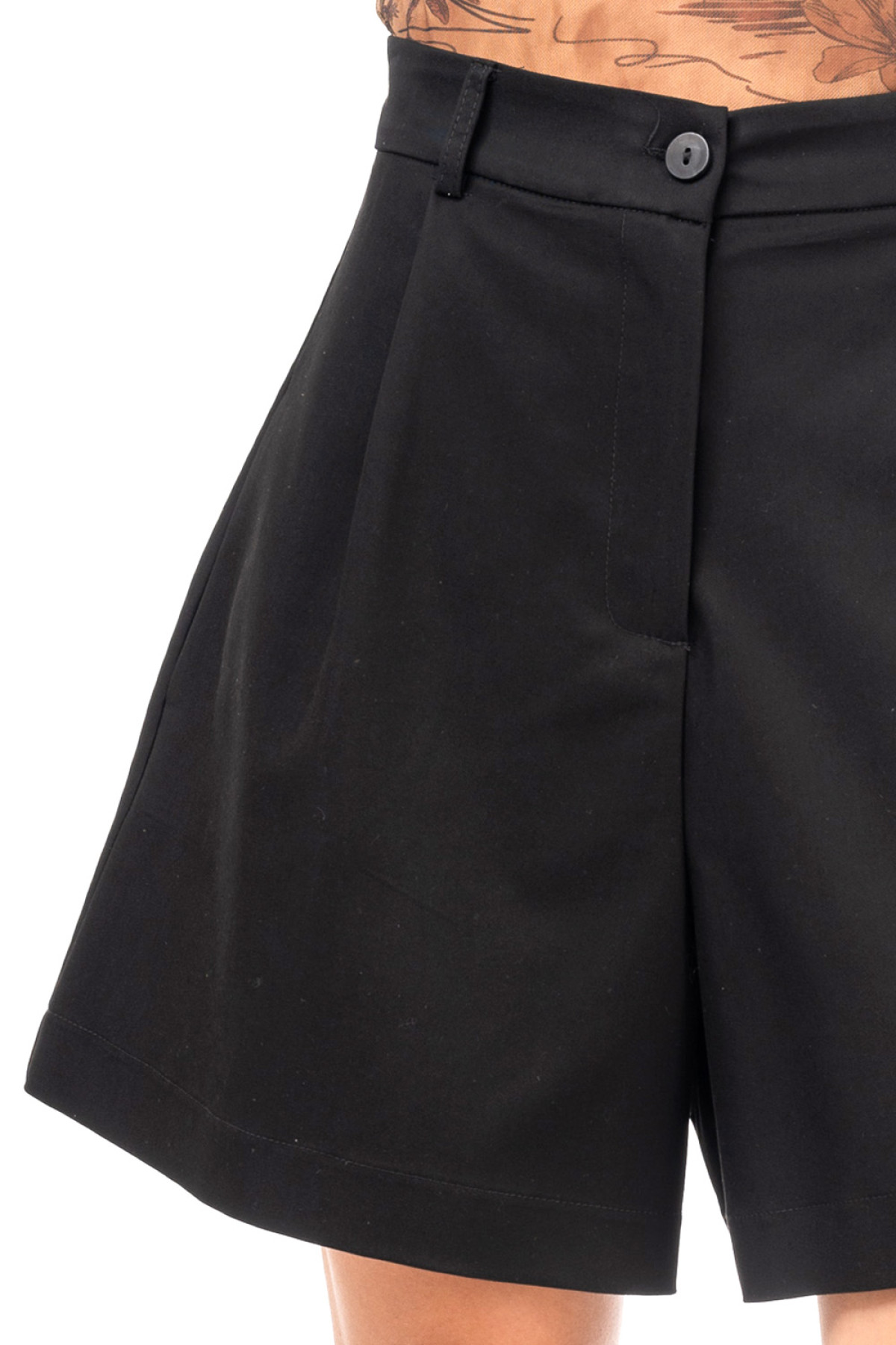 High-Waisted  Shorts (suede touch)