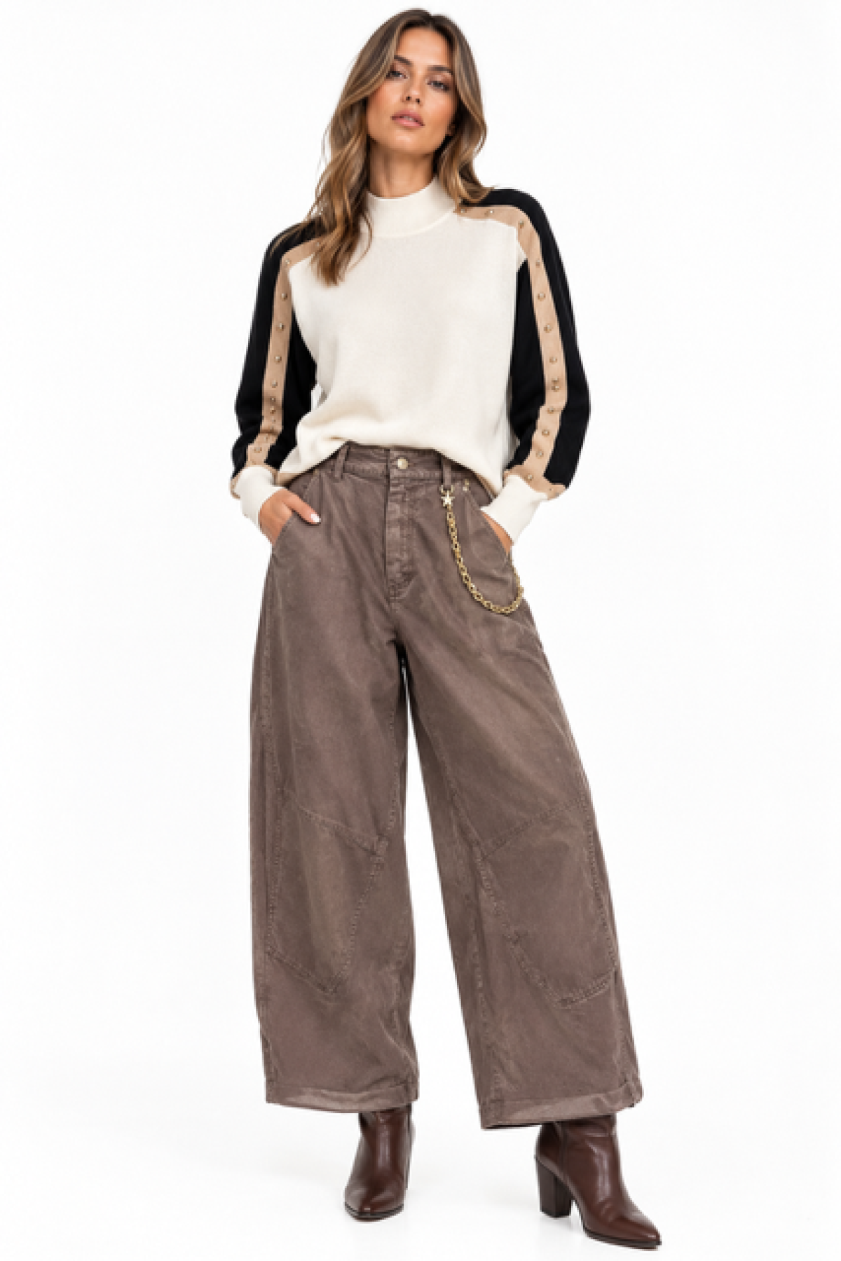 Wide-Leg Barrel Jeans με αποσπώμενη αλυσίδα στο πλάι