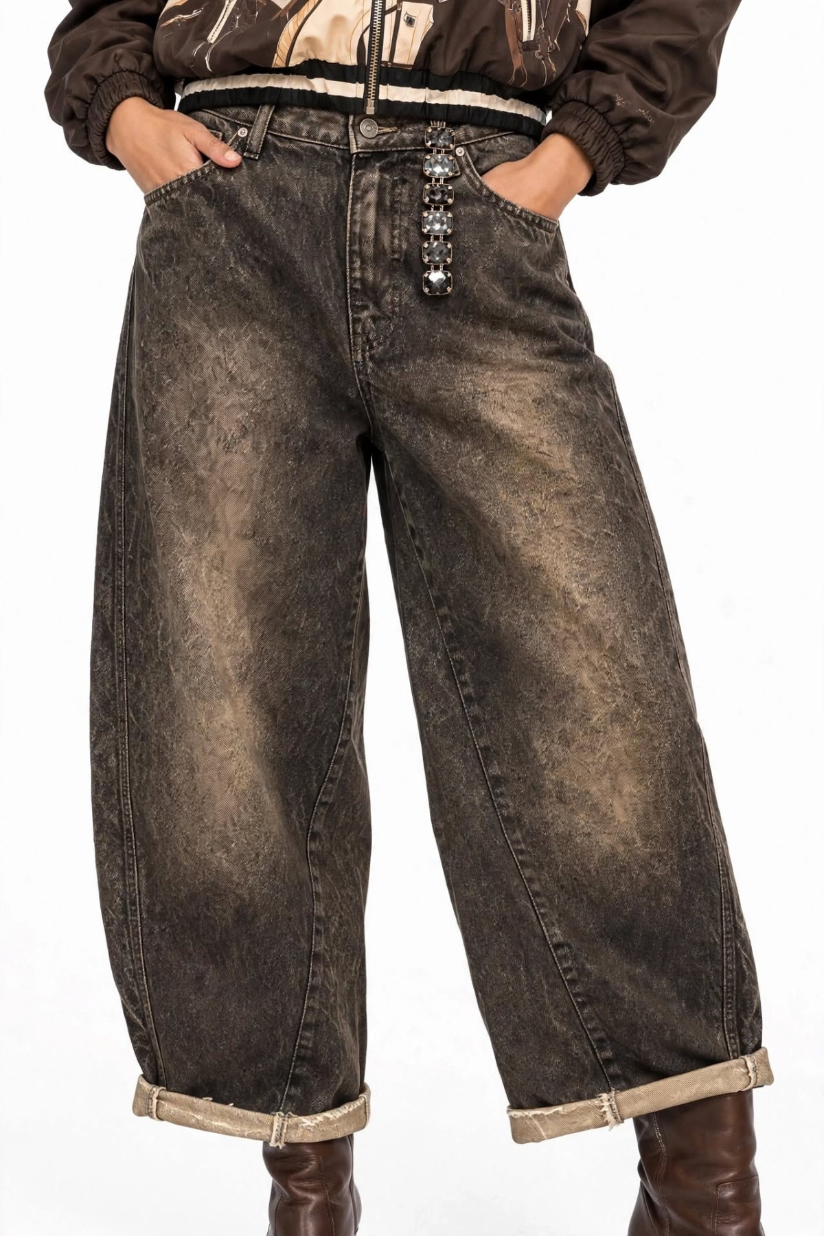 Baggy  Jeans σε άνετη barrel γραμμή