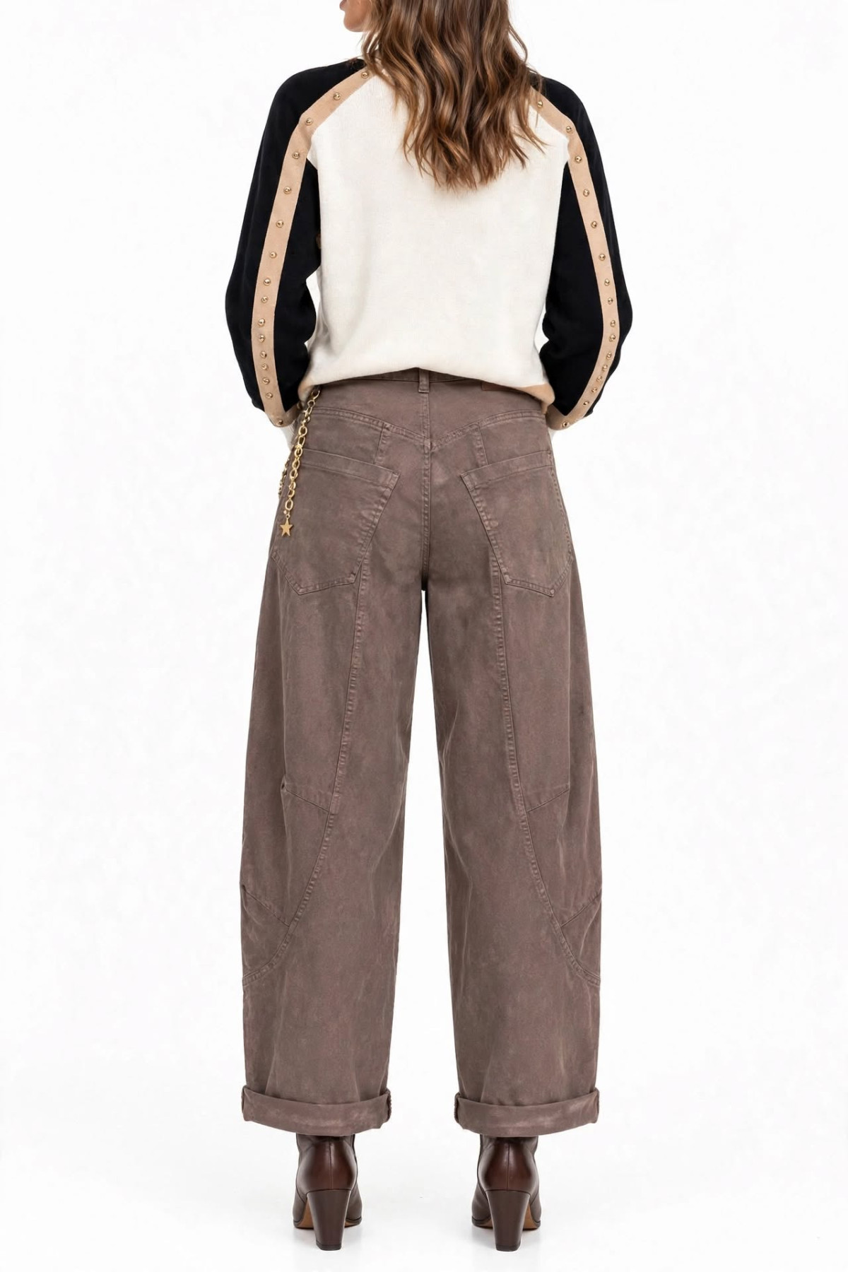Wide-Leg Barrel Jeans με αποσπώμενη αλυσίδα στο πλάι