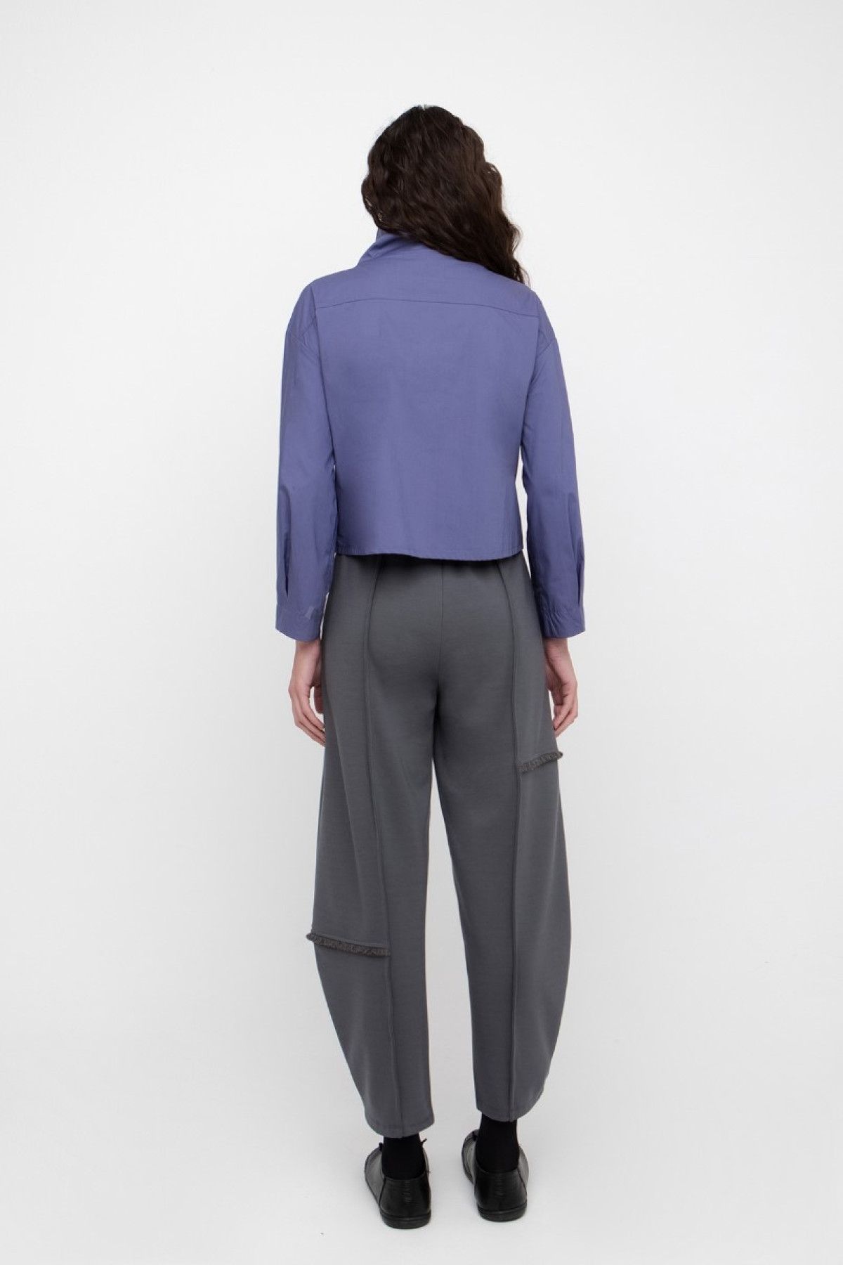 Relaxed-fit trousers with elastic waist