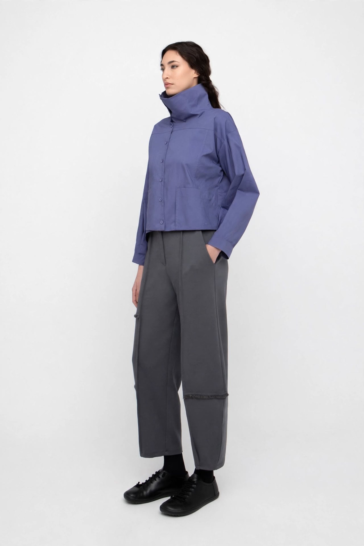 Relaxed-fit trousers with elastic waist