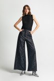 JEANS TOP ΜΕ ΚΕΝΤΗΤΕΣ ΠΑΓΙΕΤΕΣ. ΣΥΝΔΥΑΣΤE ΤΟ ΜΕ  ΤΗΝ ΠΑΝΤΕΛΟΝΑ ΑΠΟ ΤΗΝ ΙΔΙΑ ΣΥΛΛΟΓΗ