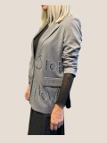 STYLISH BLAZER DECORATED WITH SHINY STONES