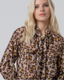 ANIMAL PRINT ΜΠΛΟΥΖΑ ME ΚΟΡΔΕΛΑ ΣΤΟ ΛΑΙΜΟ